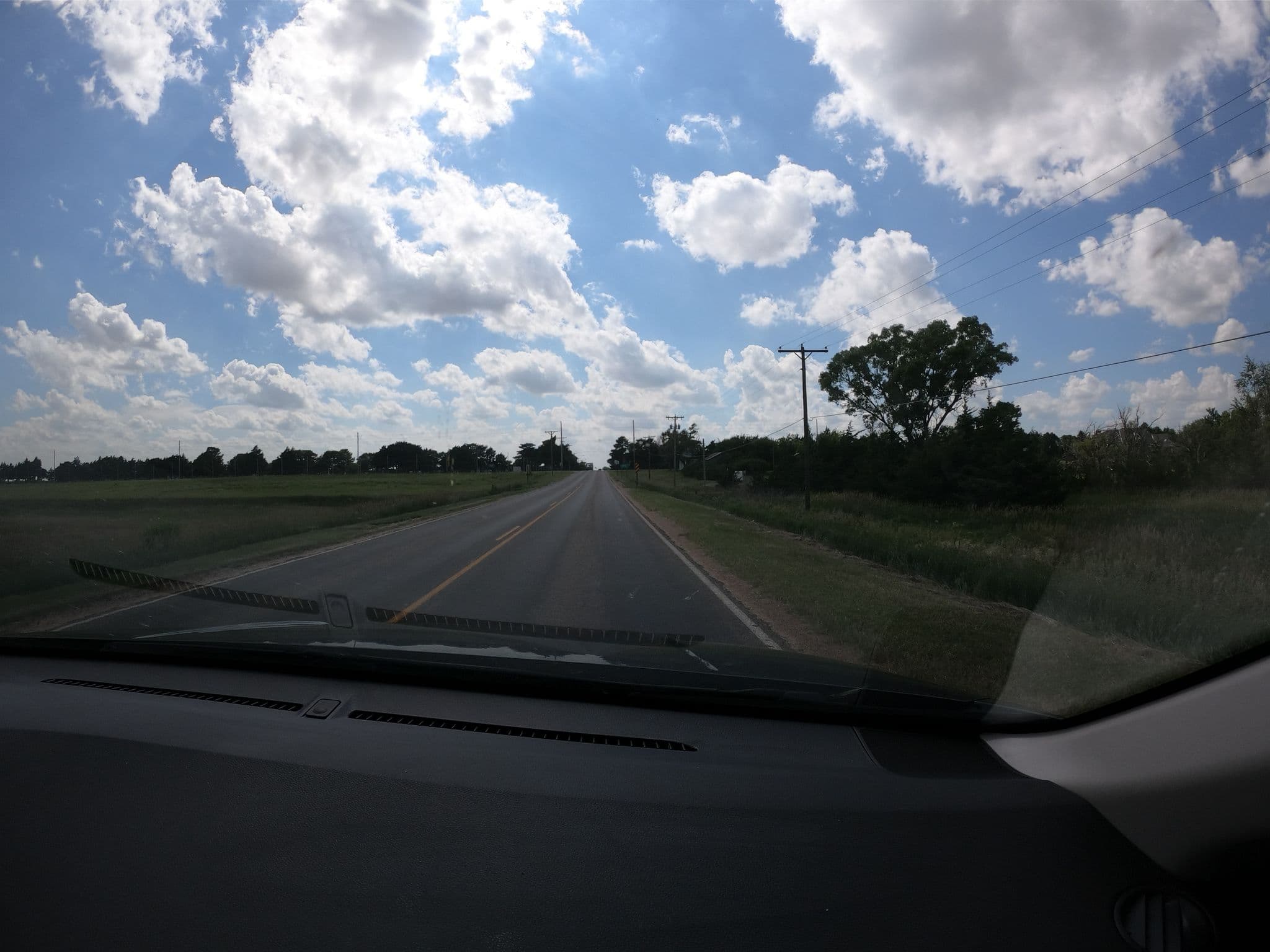 Street view near Prime 8 Inn, Russell — © toebee (CC BY-SA · Mapillary)