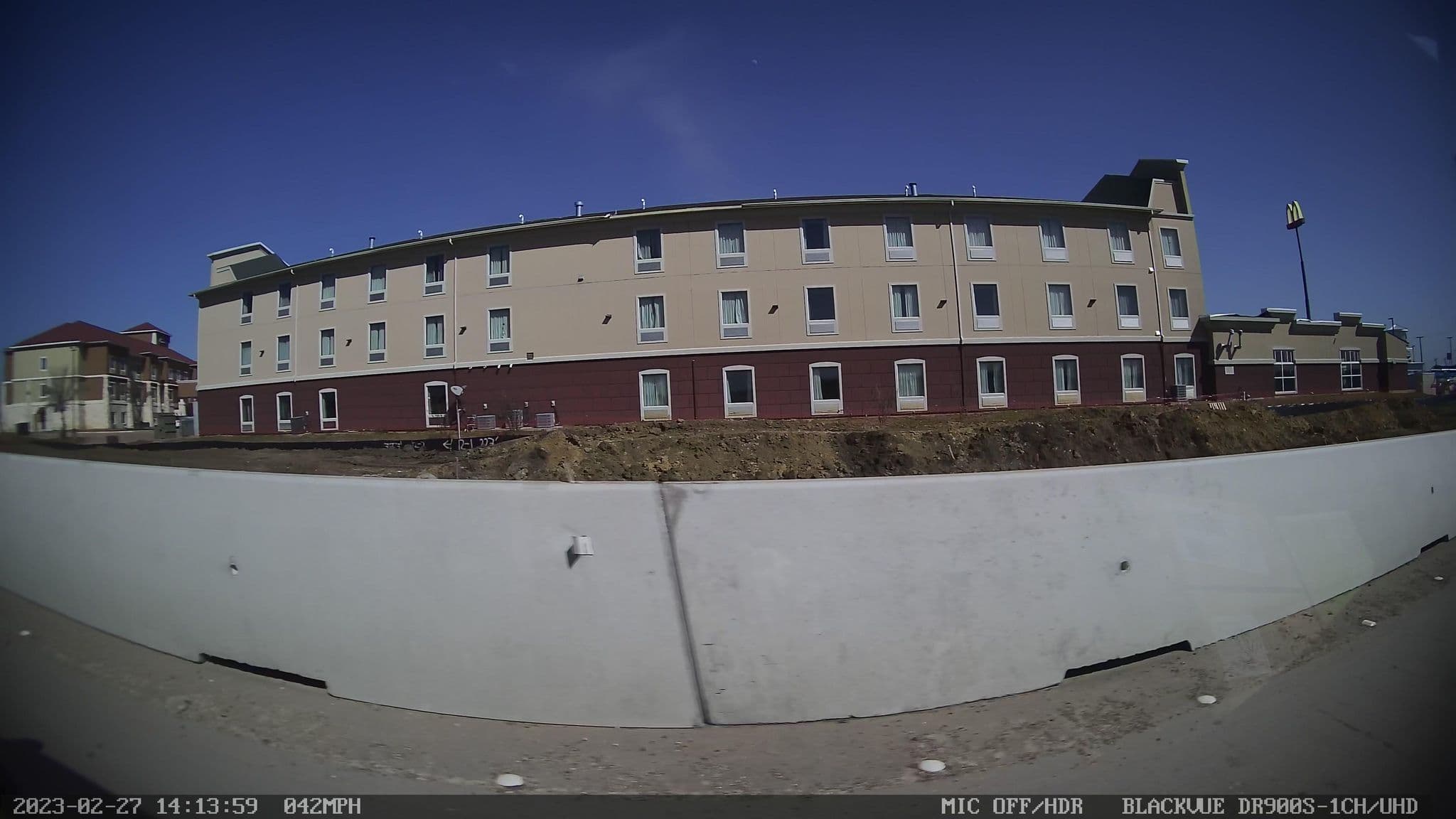 Street view near Holiday Inn Express & Suites Alvarado, Alvarado — © kartograf (CC BY-SA · Mapillary)