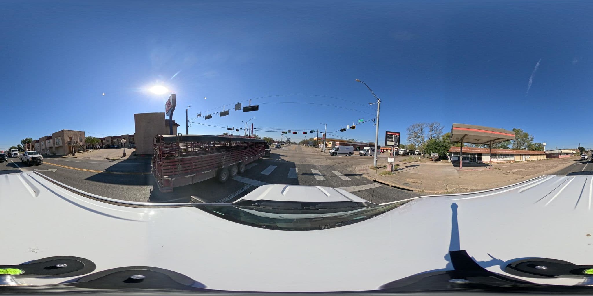Street view near Limestone inn, Center — © Kacal (CC BY-SA · Mapillary)