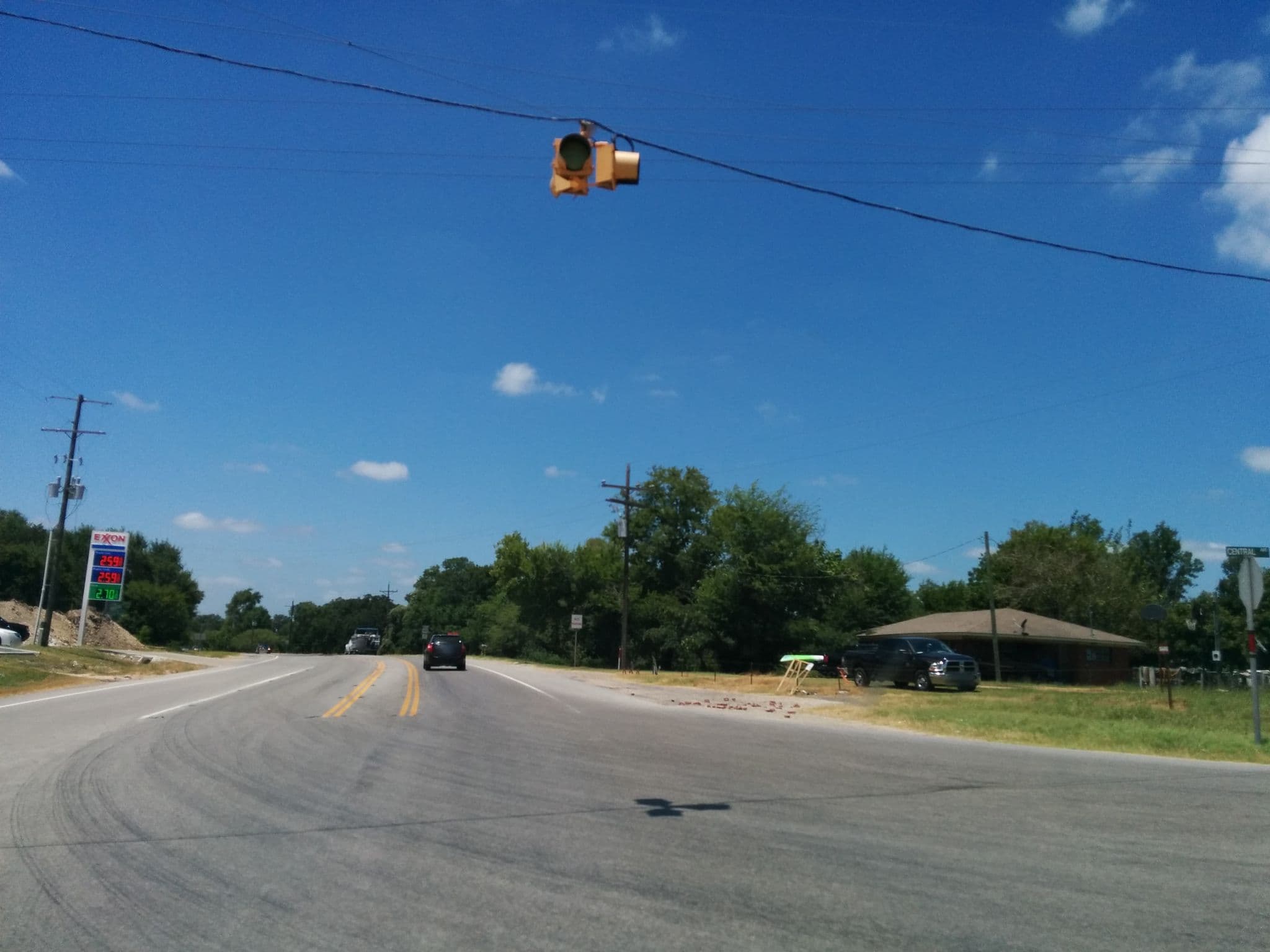 Street view near willowhole cemetary, Hilltop Lakes — © kre3d (CC BY-SA · Mapillary)