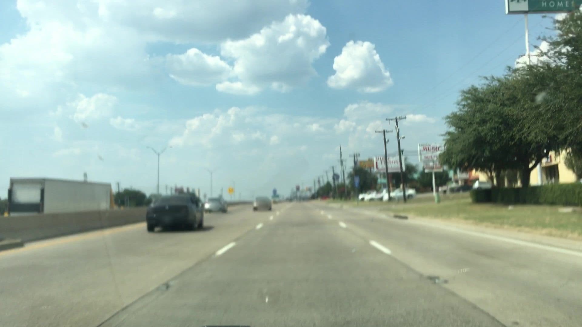 Street view near MCM Grande Hotel, DeSoto — © lvl5 (CC BY-SA · Mapillary)