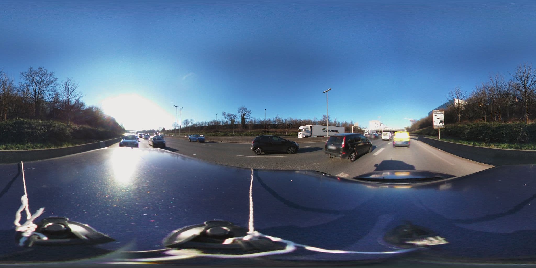 Street view near Confort Hotel Romainville, Romainville — © svr123456789 (CC BY-SA · Mapillary)