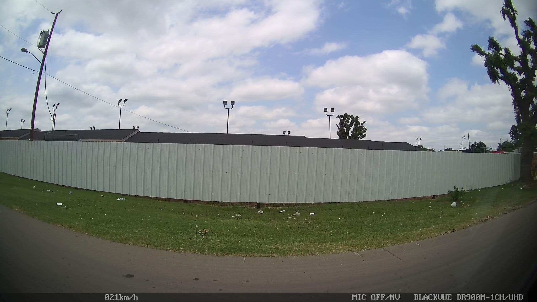 Street view near Classic Inn, Hutchins — © kaart_2 (CC BY-SA · Mapillary)