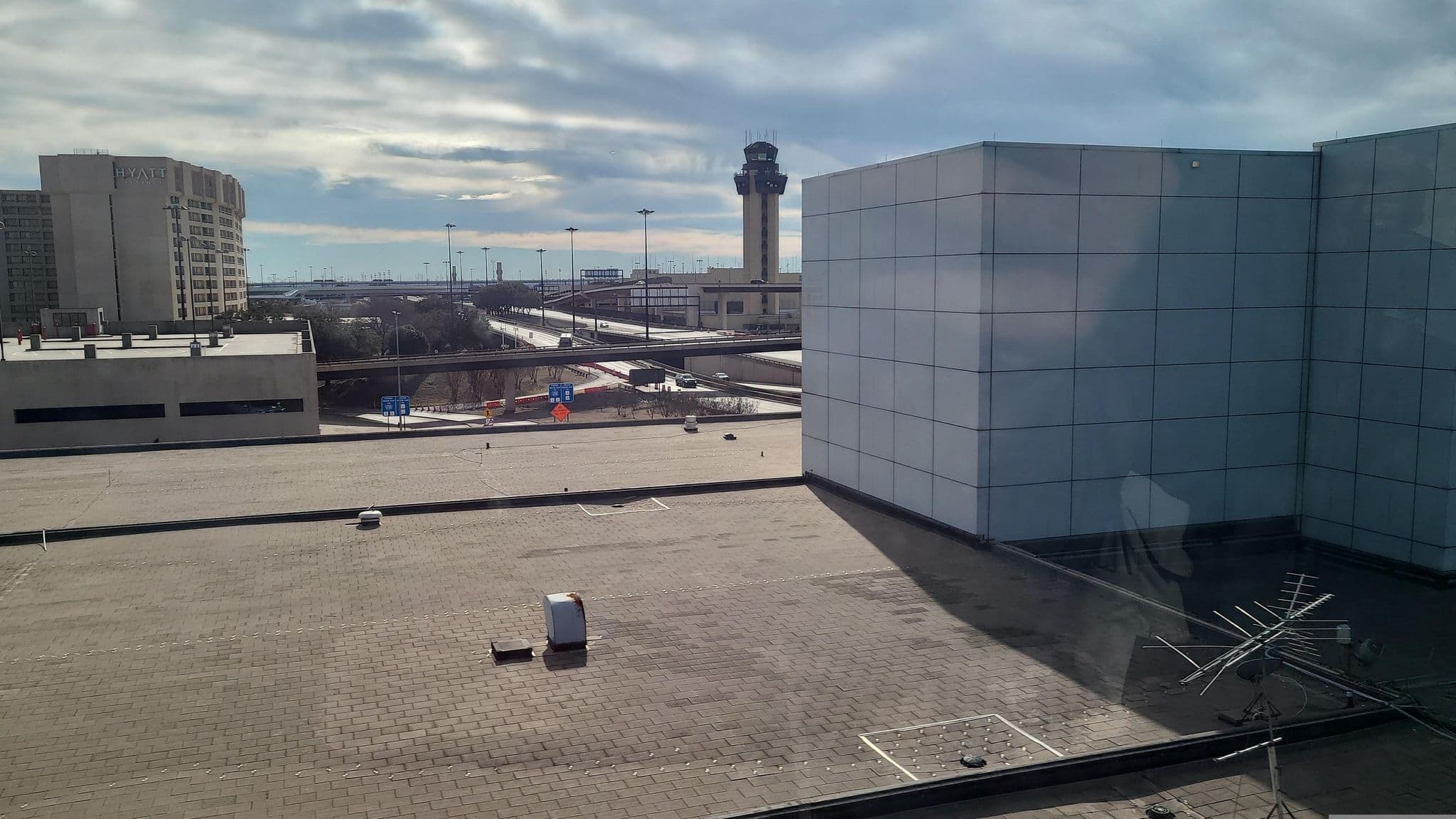 Street view near DFW Airport Hotel Finder, Grapevine — © toebee (CC BY-SA · Mapillary)