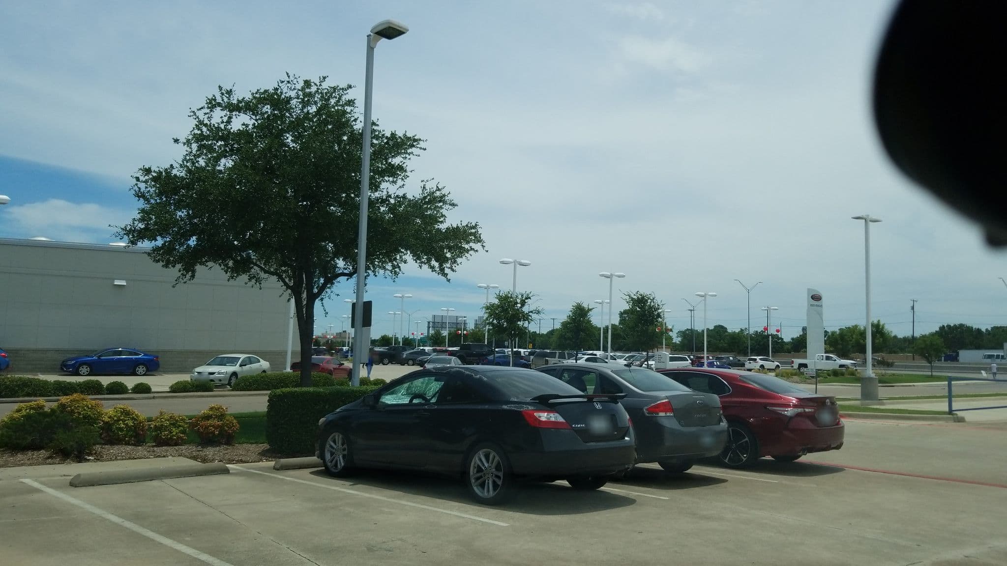 Street view near Aquila Lodging, Irving — © charlie7842 (CC BY-SA · Mapillary)