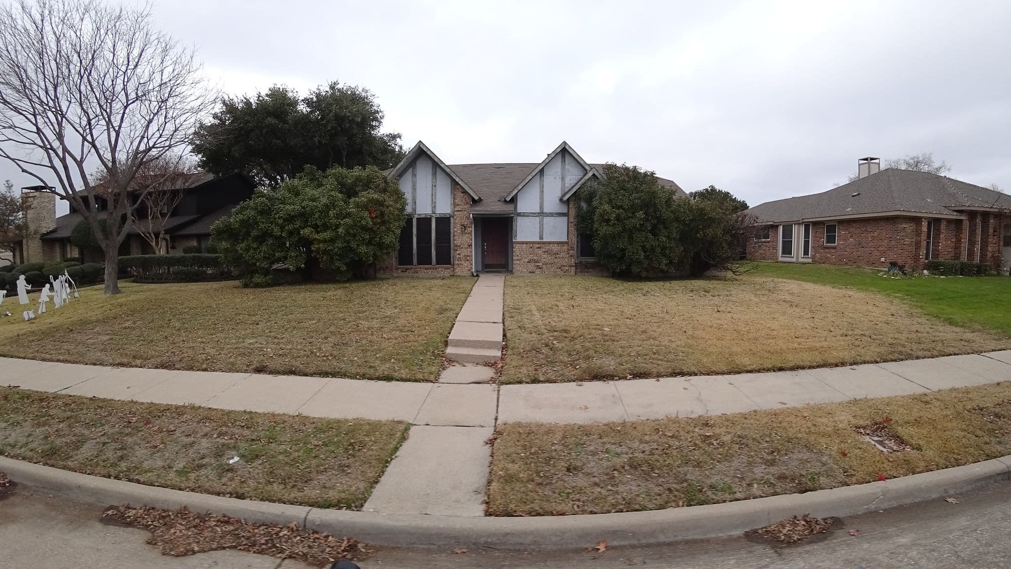 Street view near Sky Line Lodge, Lewisville — © benjpns (CC BY-SA · Mapillary)