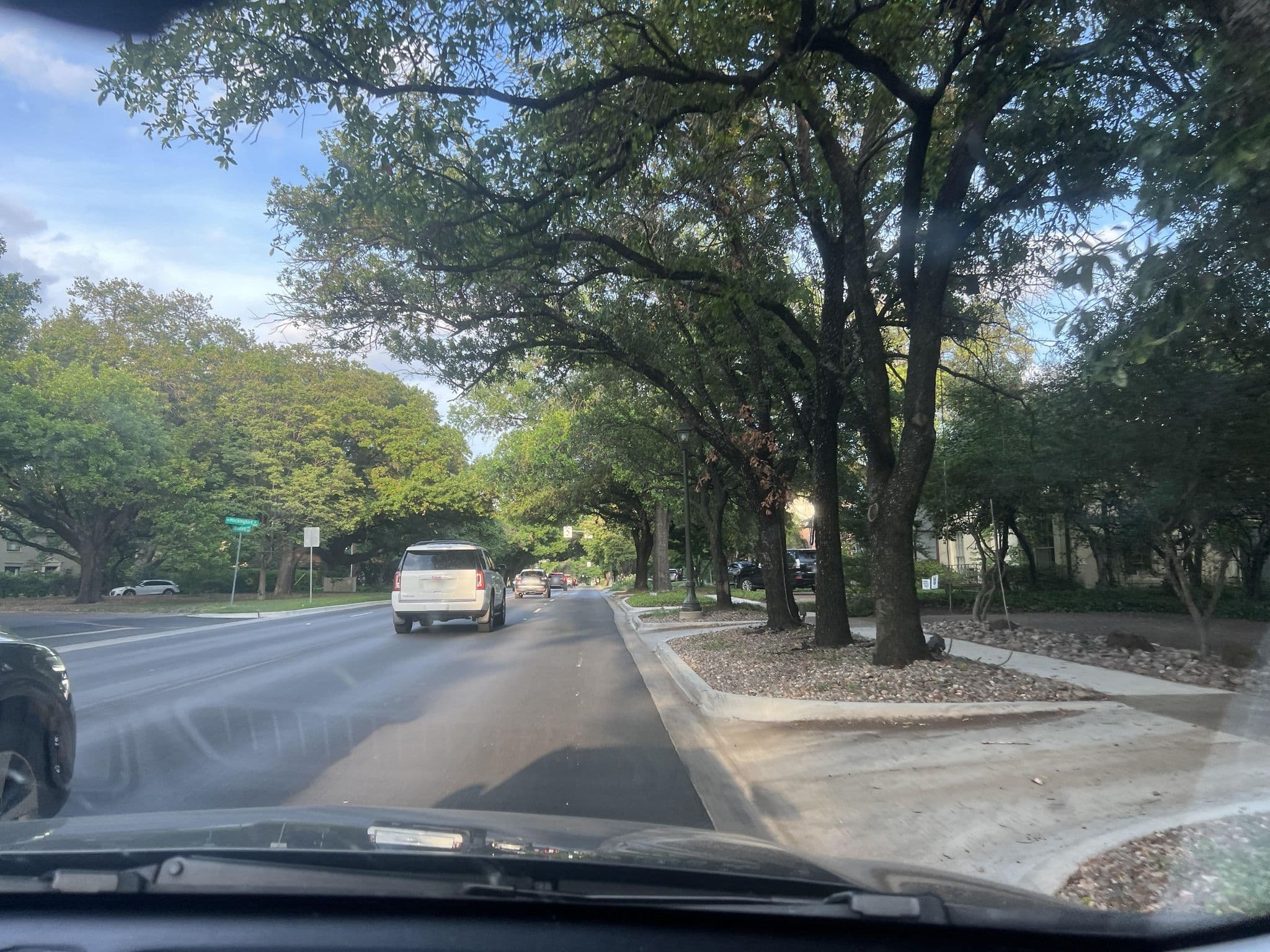 Street view near Hotel Mockingbird, Dallas — © whitecotton (CC BY-SA · Mapillary)