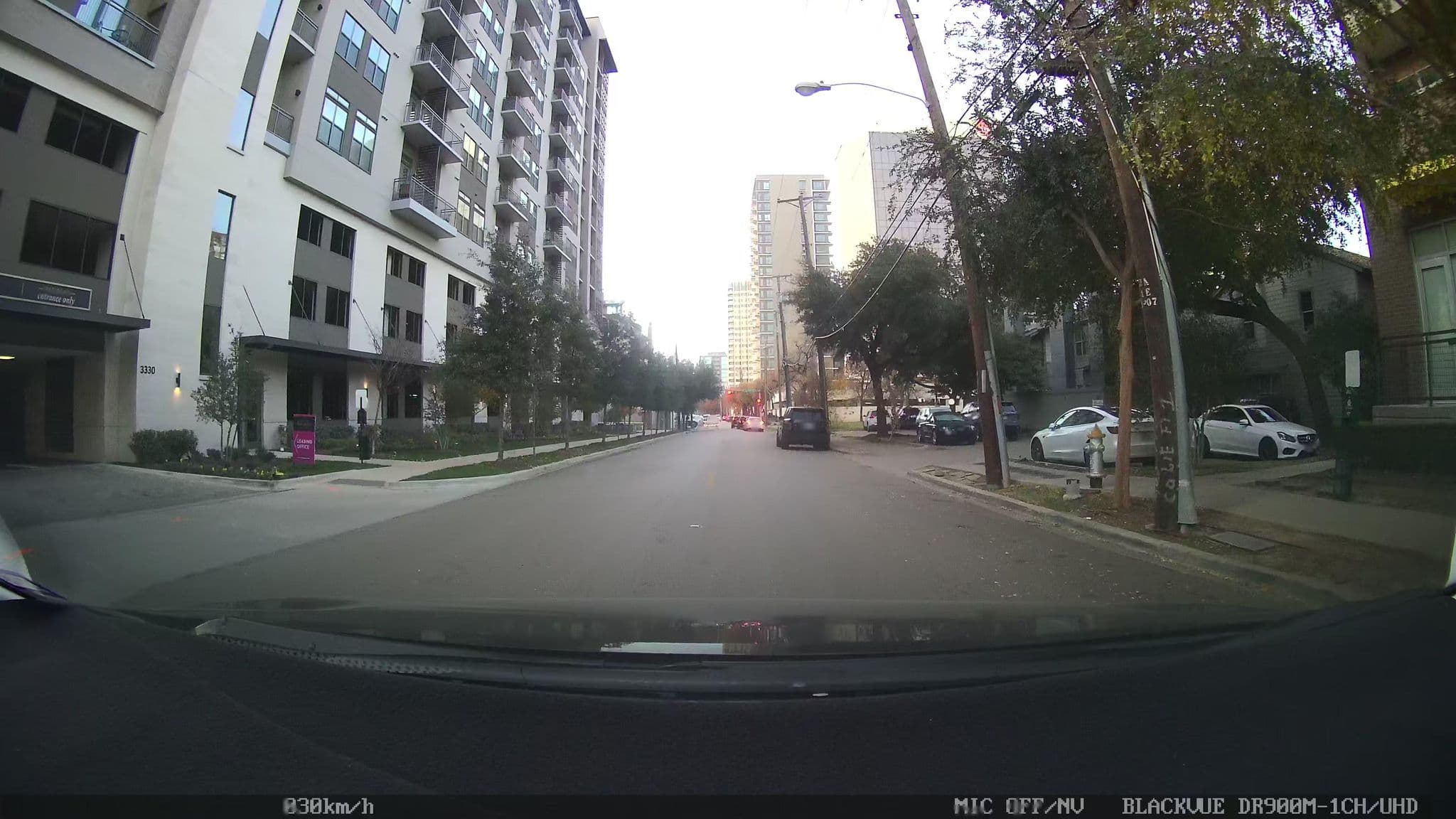 Street view near One Oak Grove Apartments, Dallas — © ediyesss (CC BY-SA · Mapillary)