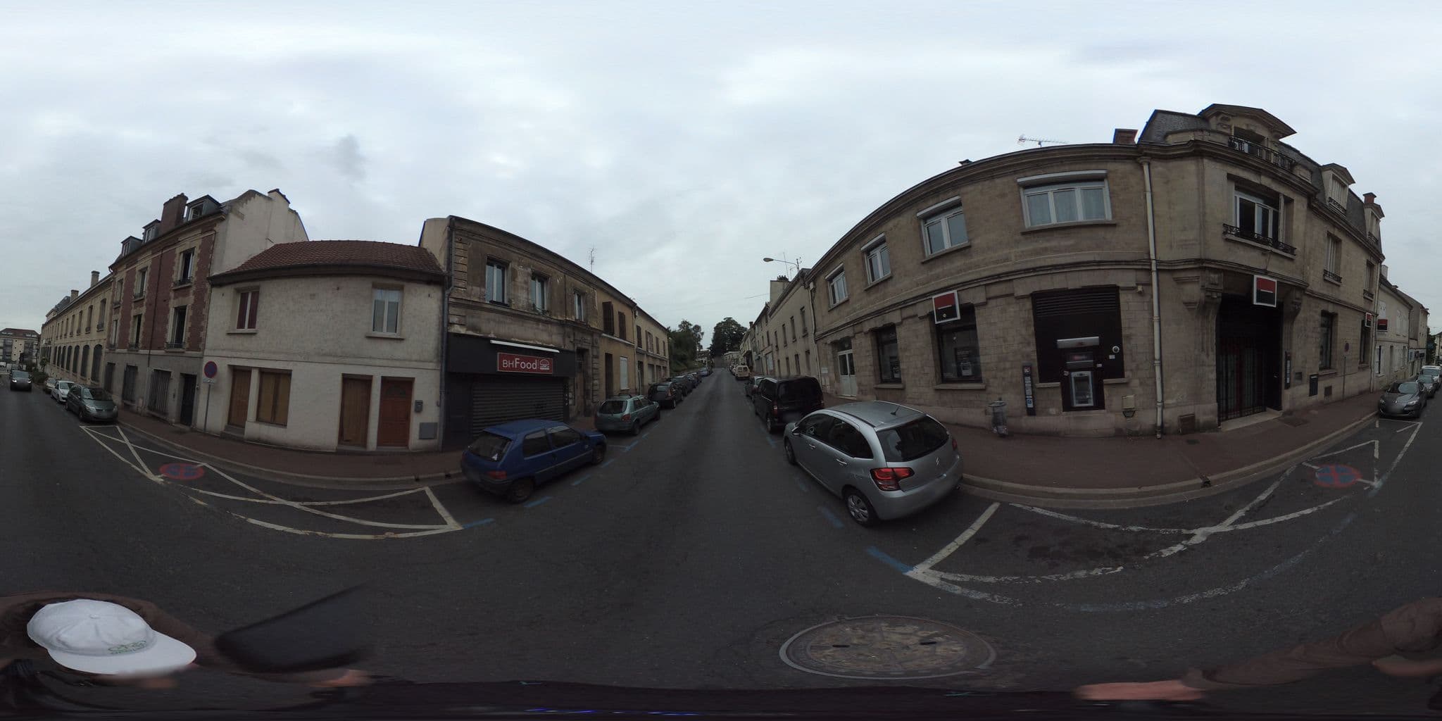 Street view near Café de la Plage, Beaumont-sur-Oise — © geovelo (CC BY-SA · Mapillary)