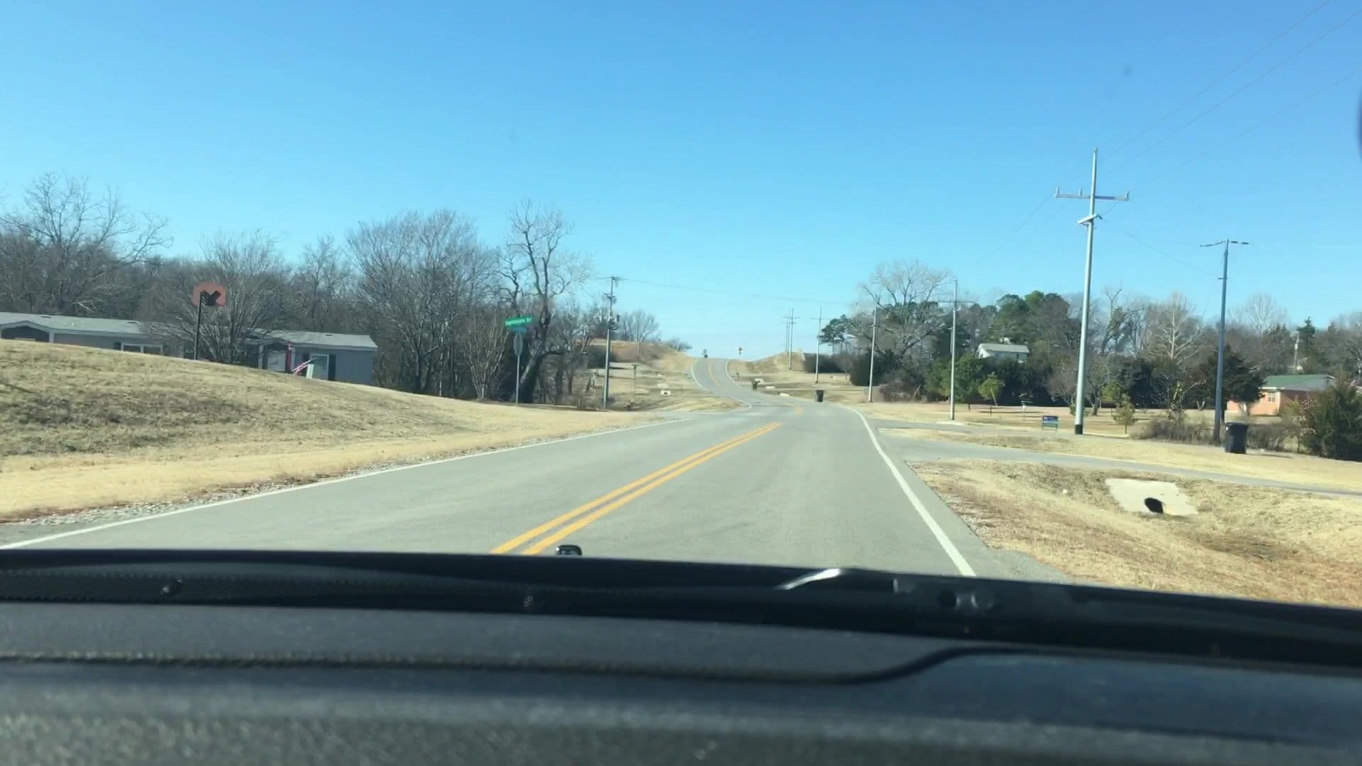 Street view near Arbor Lodge, Wynnewood — © lvl5 (CC BY-SA · Mapillary)