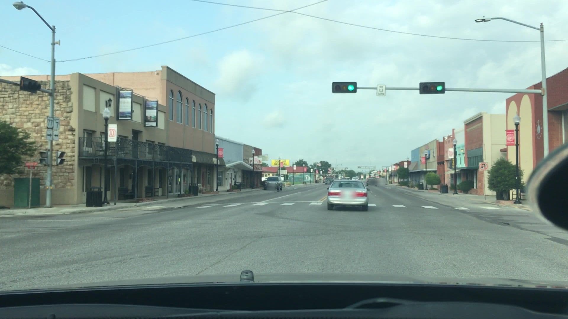 Street view near Arbuckle Mountain Lodging, Wynnewood — © lvl5 (CC BY-SA · Mapillary)