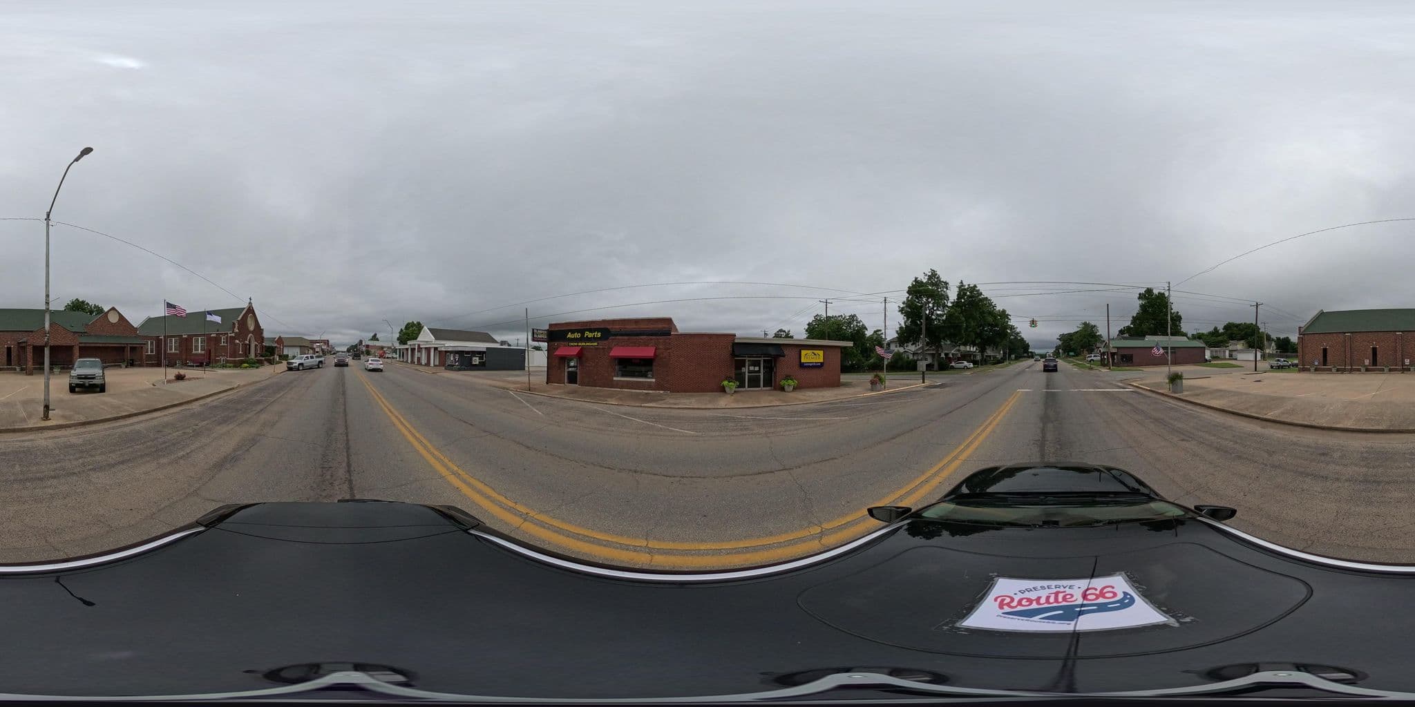 Street view near Bungalow Inn, Stroud — © nthp_gis (CC BY-SA · Mapillary)