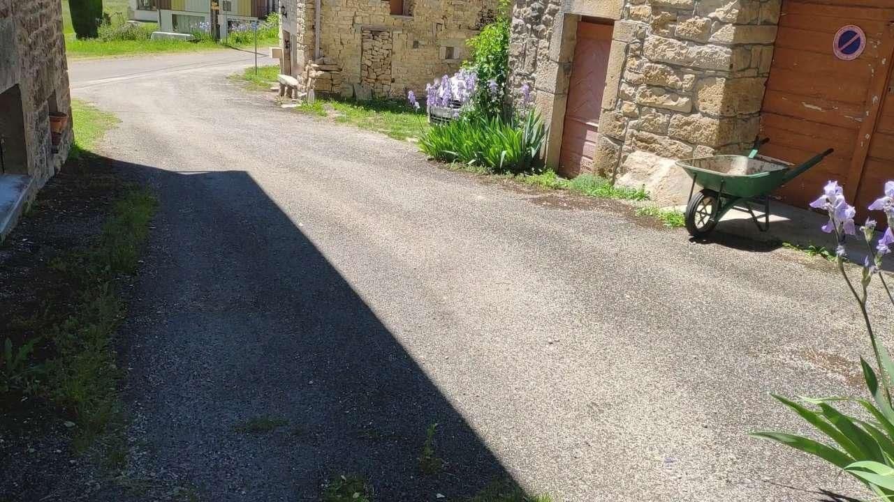 Street view near Gîte des reculées, Poligny — © LOGIROAD (CC BY-SA · Mapillary)