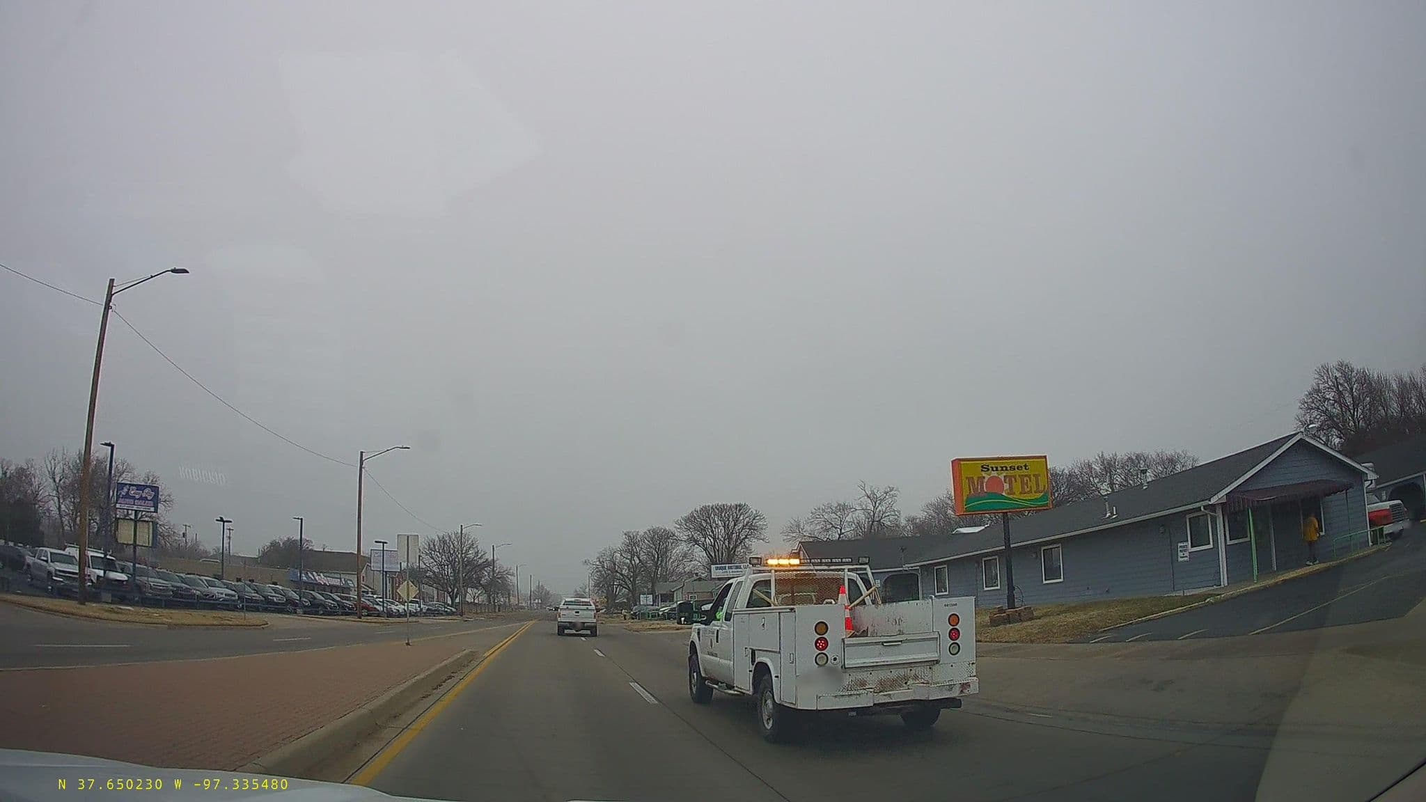 Street view near Model Motel, Wichita — © bundlegut (CC BY-SA · Mapillary)