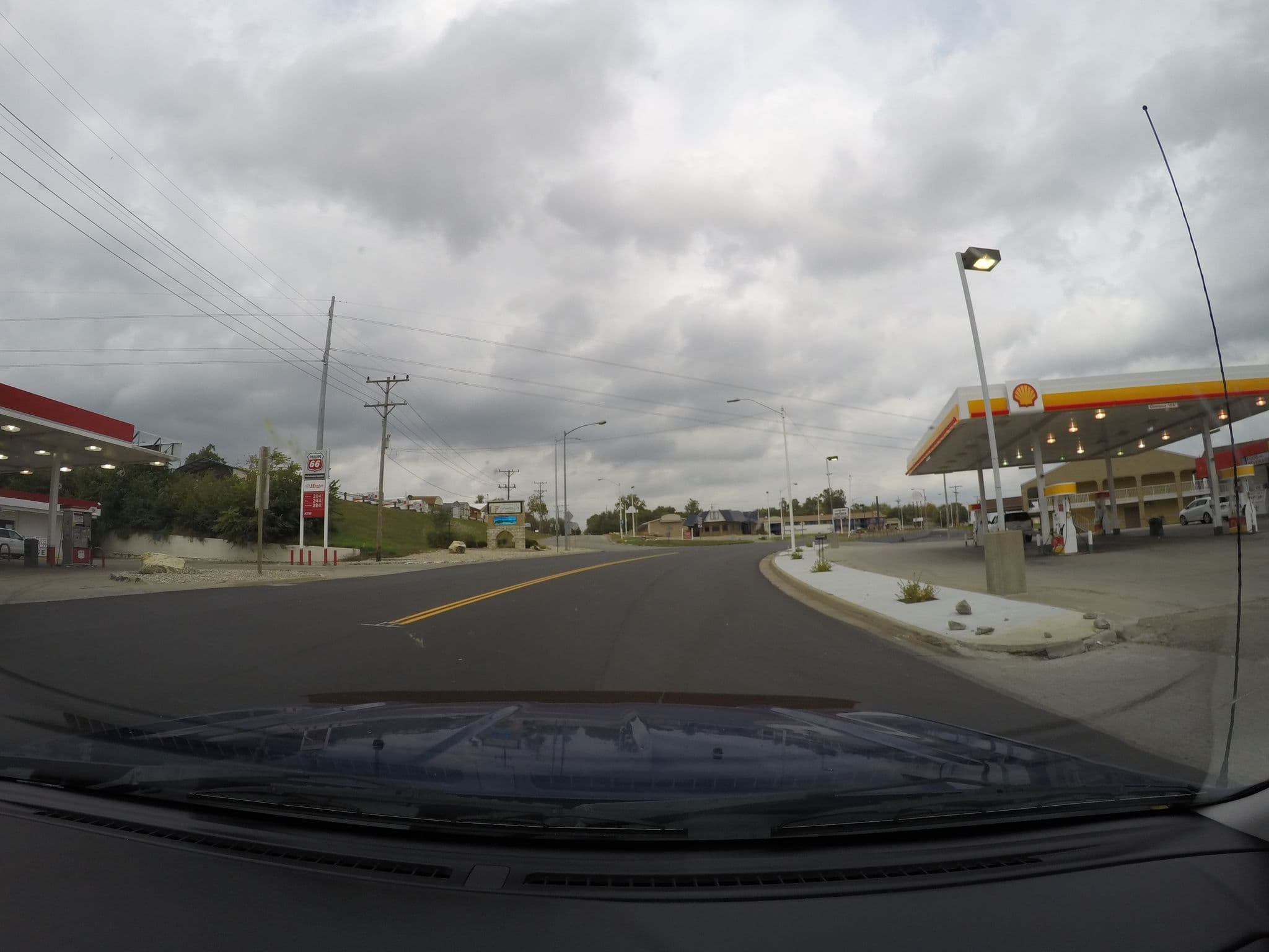 Street view near Wyndham Hotels & Resorts, Junction City — © toebee (CC BY-SA · Mapillary)