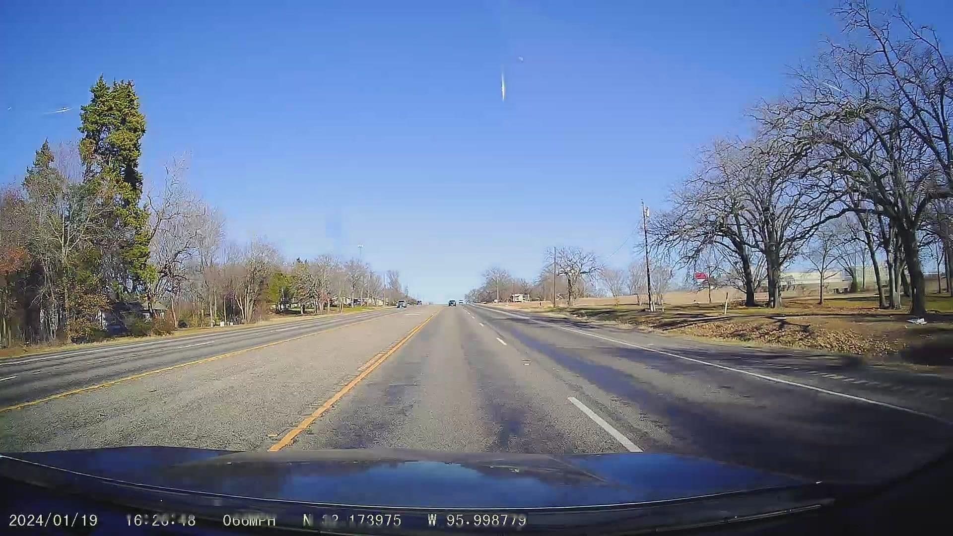Street view near Bean and Burger, Malakoff — © raveneye (CC BY-SA · Mapillary)