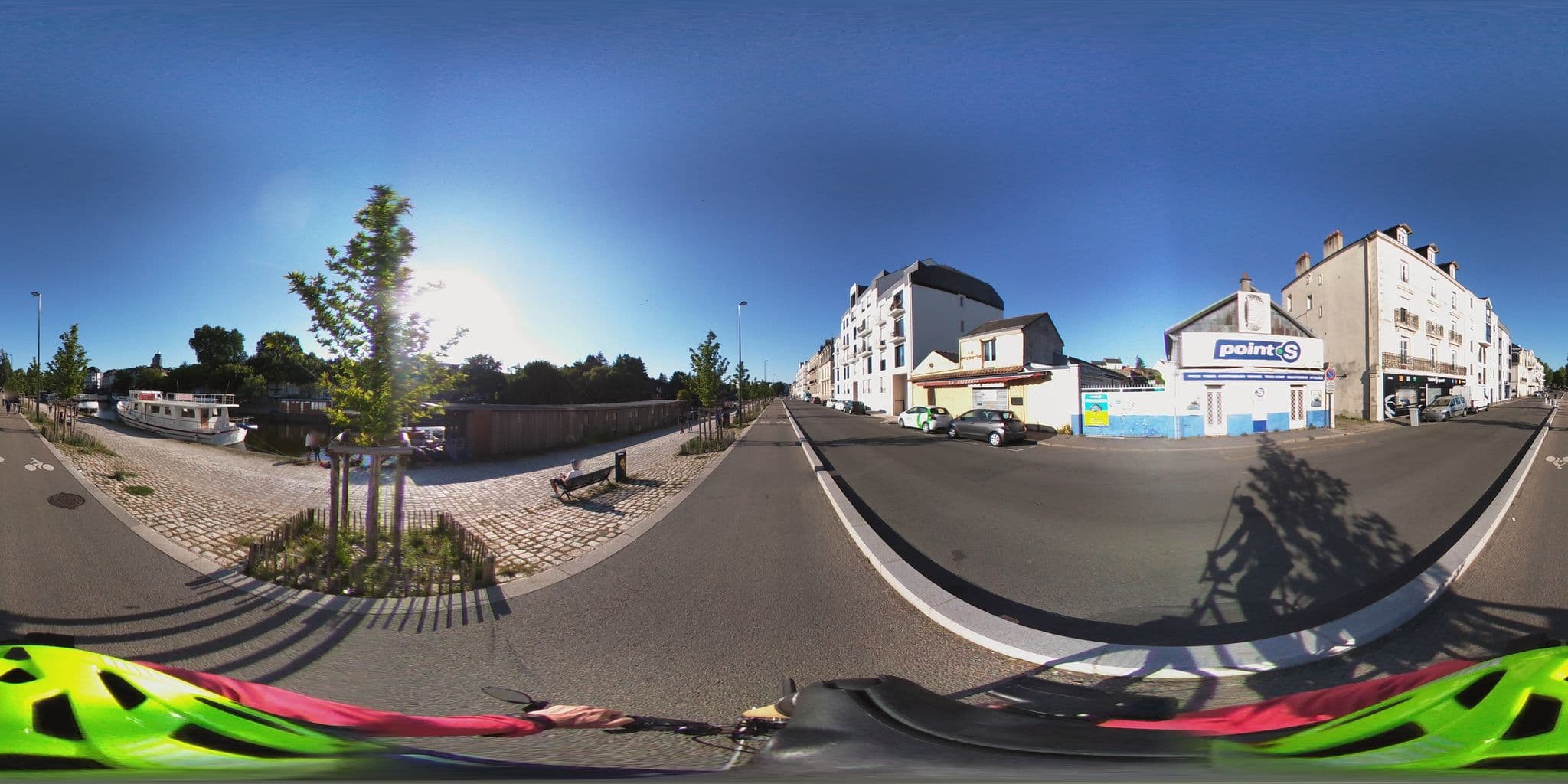 Street view near Péniche Nemo, Nantes — © cartocite (CC BY-SA · Mapillary)