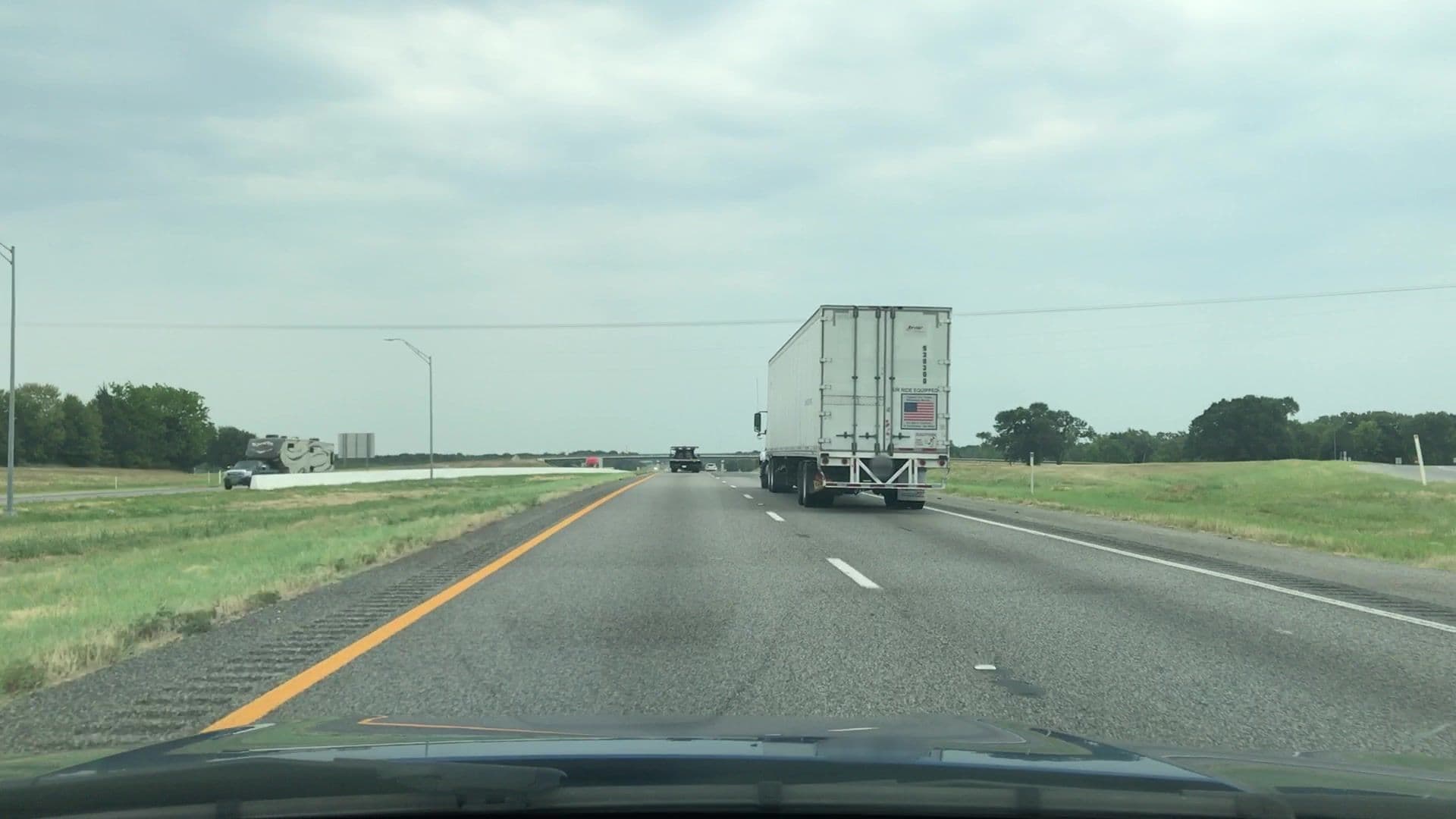 Street view near Days Inn Canton (Texas), Grand Saline — © lvl5 (CC BY-SA · Mapillary)