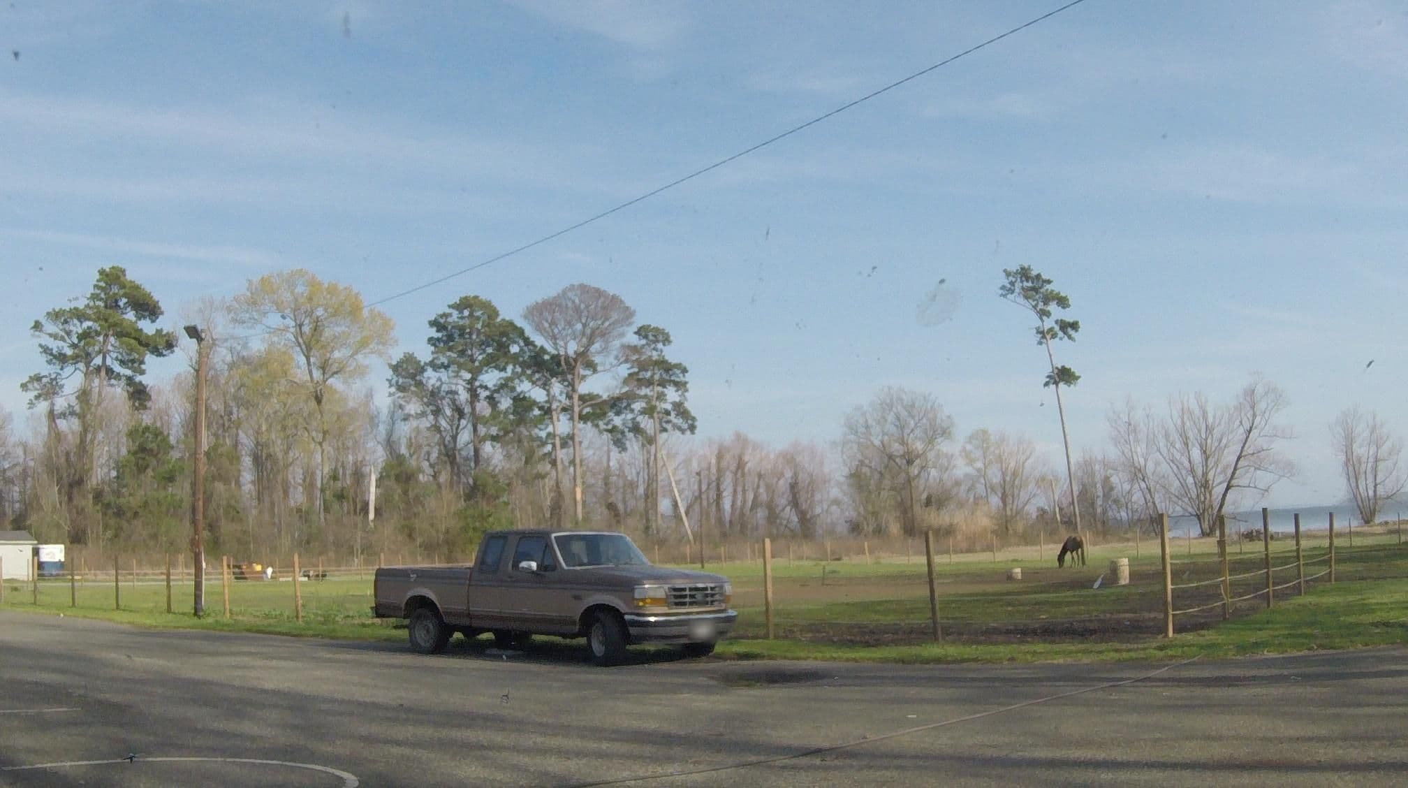Street view near Sabine Lake Inn, Milam — © raveneye (CC BY-SA · Mapillary)