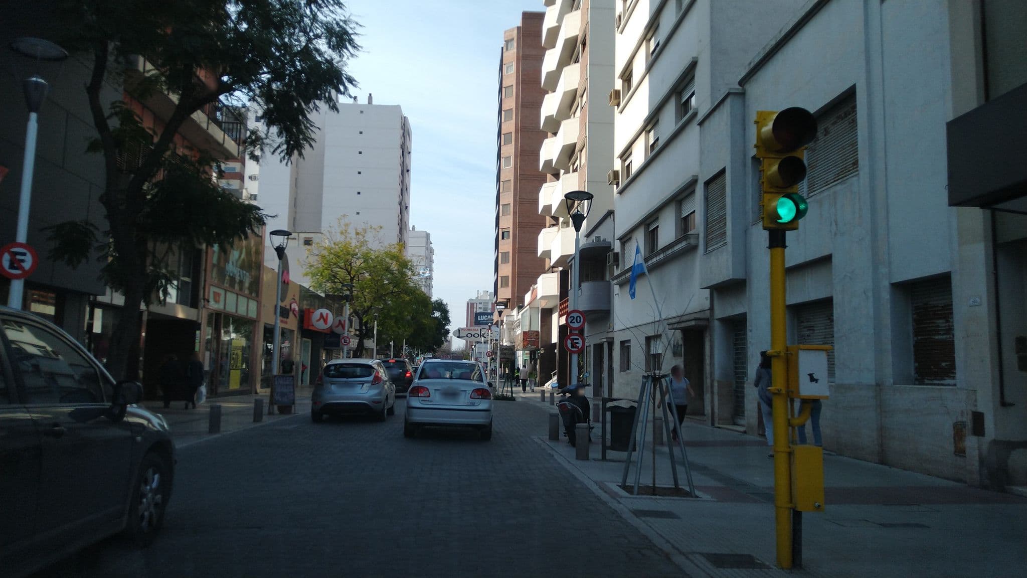 Street view near Alsina Suites, Bahía Blanca — © kcho (CC BY-SA · Mapillary)