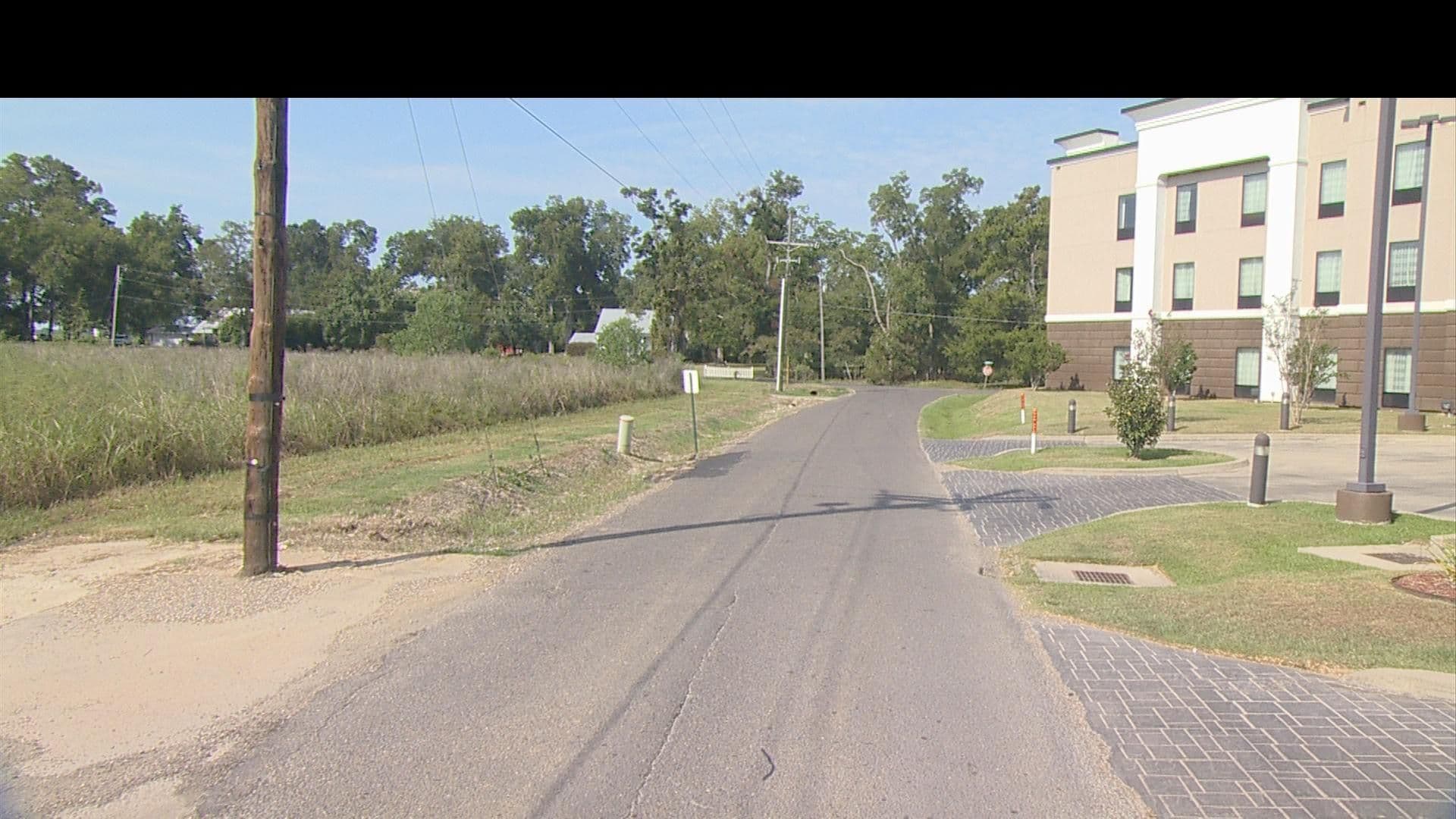 Street view near Hampton Inn & Suites, Marksville — © FF_local (CC BY-SA · Mapillary)