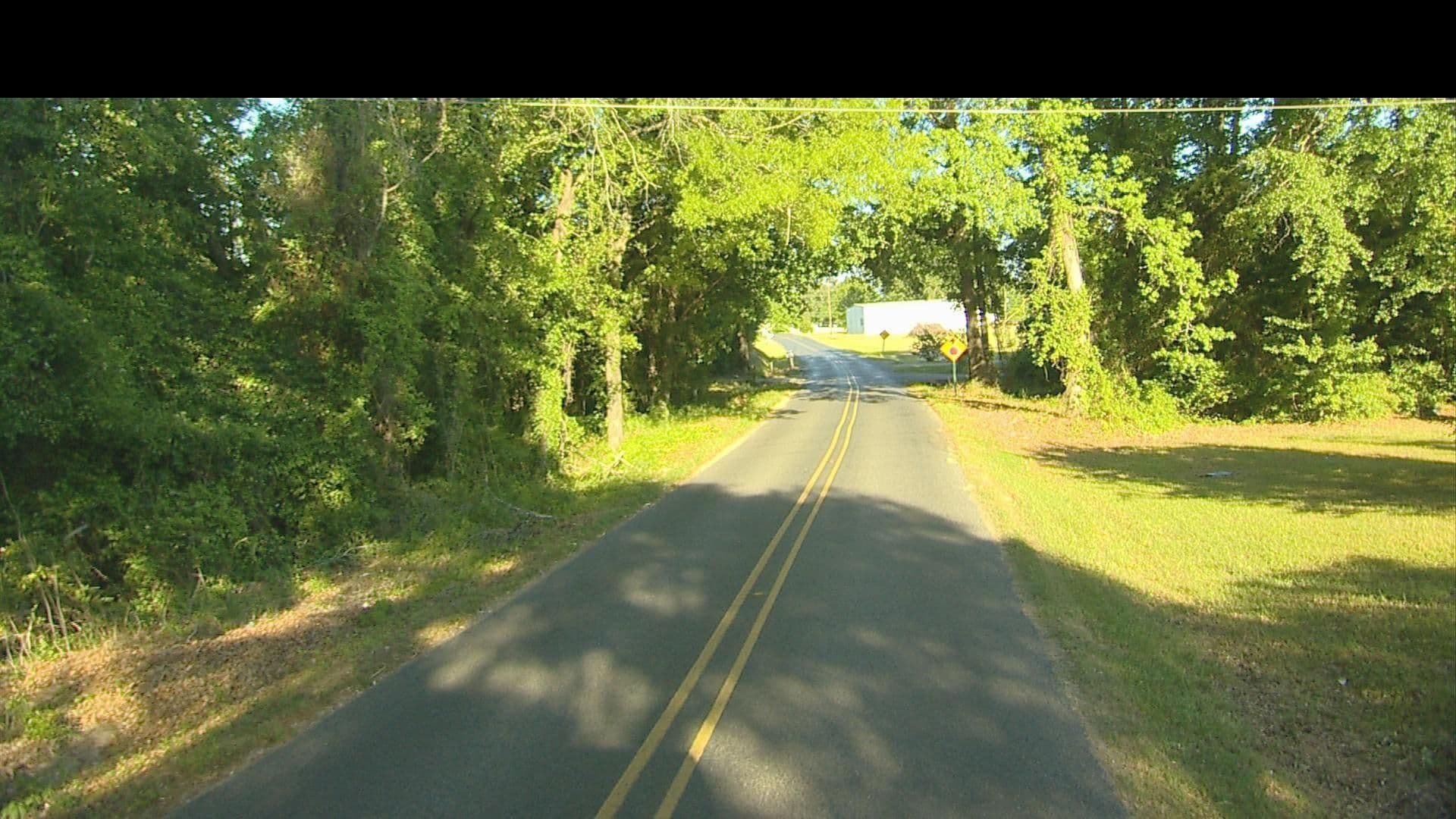 Street view near Wyndham Hotels & Resorts, Bawcomville — © FF_Loc1 (CC BY-SA · Mapillary)