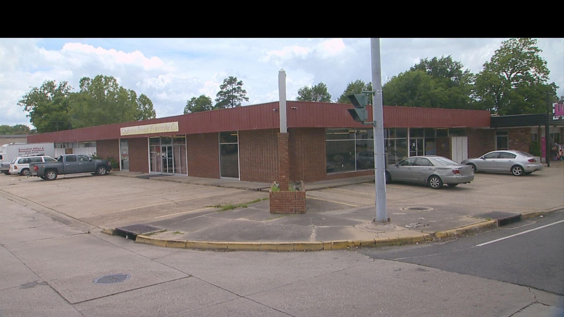 Street view near Avery Executive Suites, Monroe — © FF_Loc1 (CC BY-SA · Mapillary)