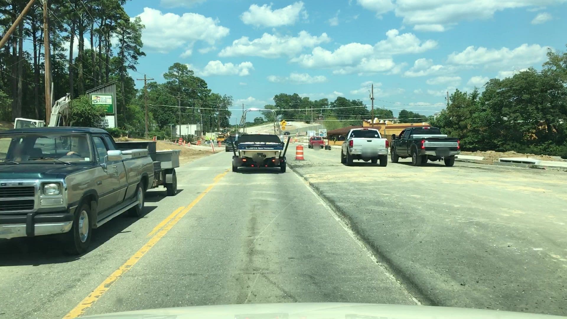 Street view near Hamilton Oaks Inn, Lake Hamilton — © lvl5 (CC BY-SA · Mapillary)
