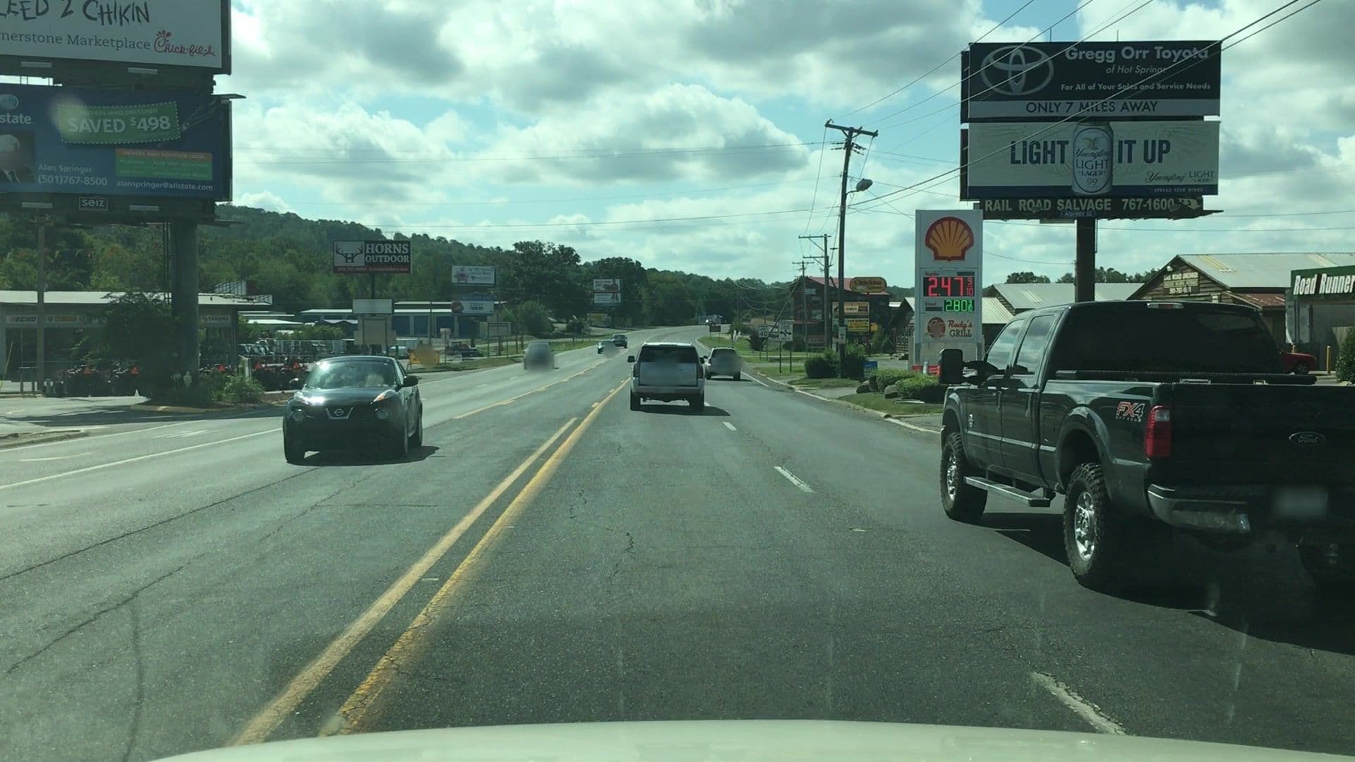 Street view near The Lake House, Piney — © lvl5 (CC BY-SA · Mapillary)