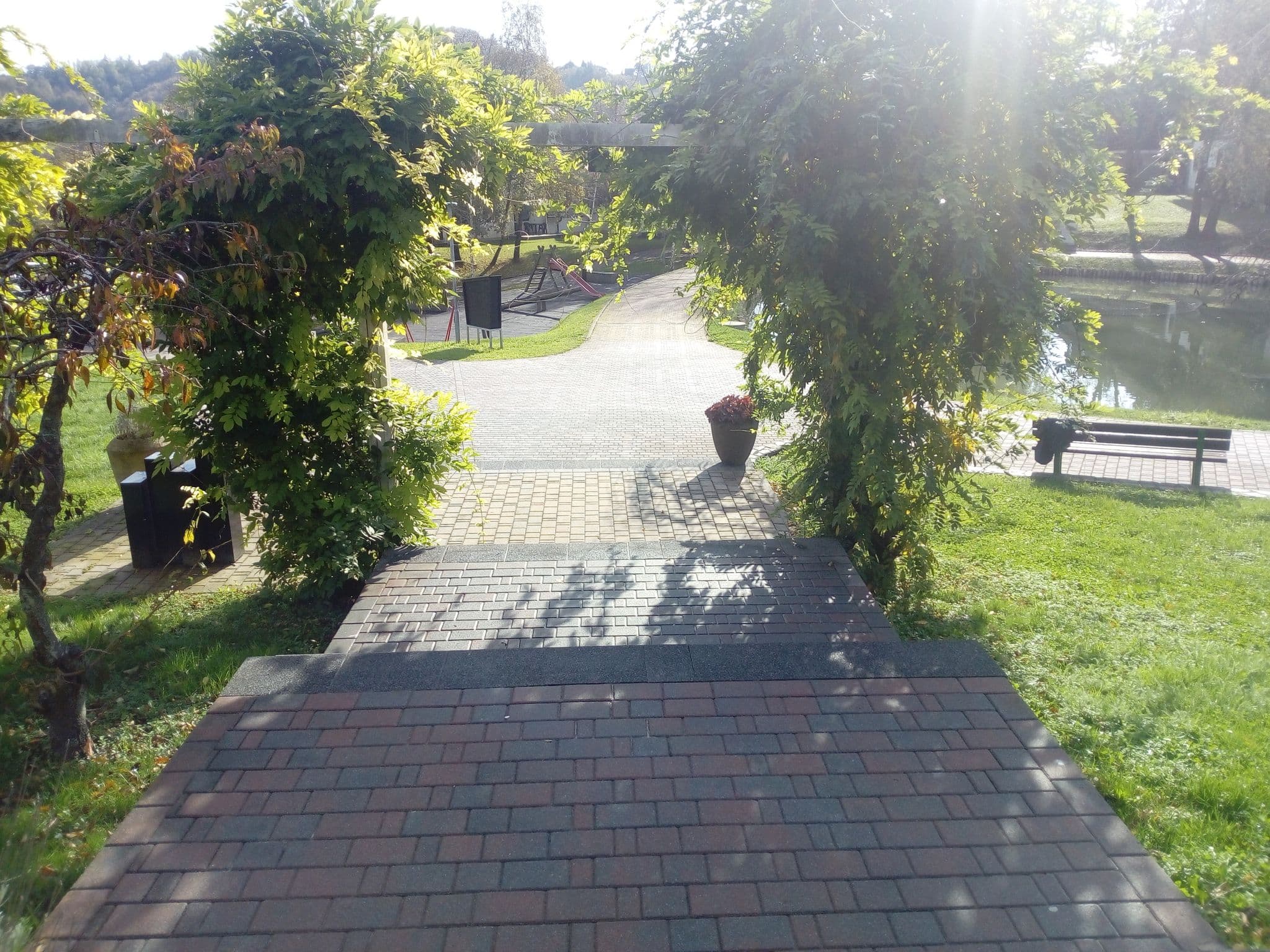 Street view near Rosa, Rogaška Slatina — © cascafico (CC BY-SA · Mapillary)