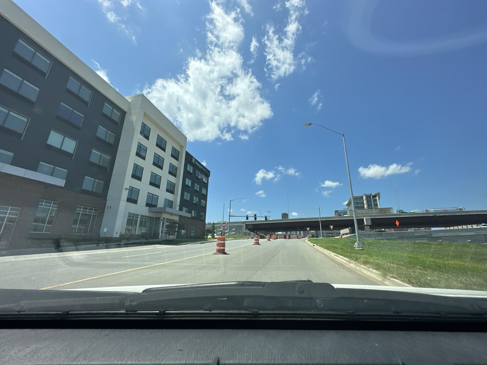 Street view near Holiday Inn Express Downtown Little Rock, Little Rock — © GARVERCAPTURE (CC BY-SA · Mapillary)