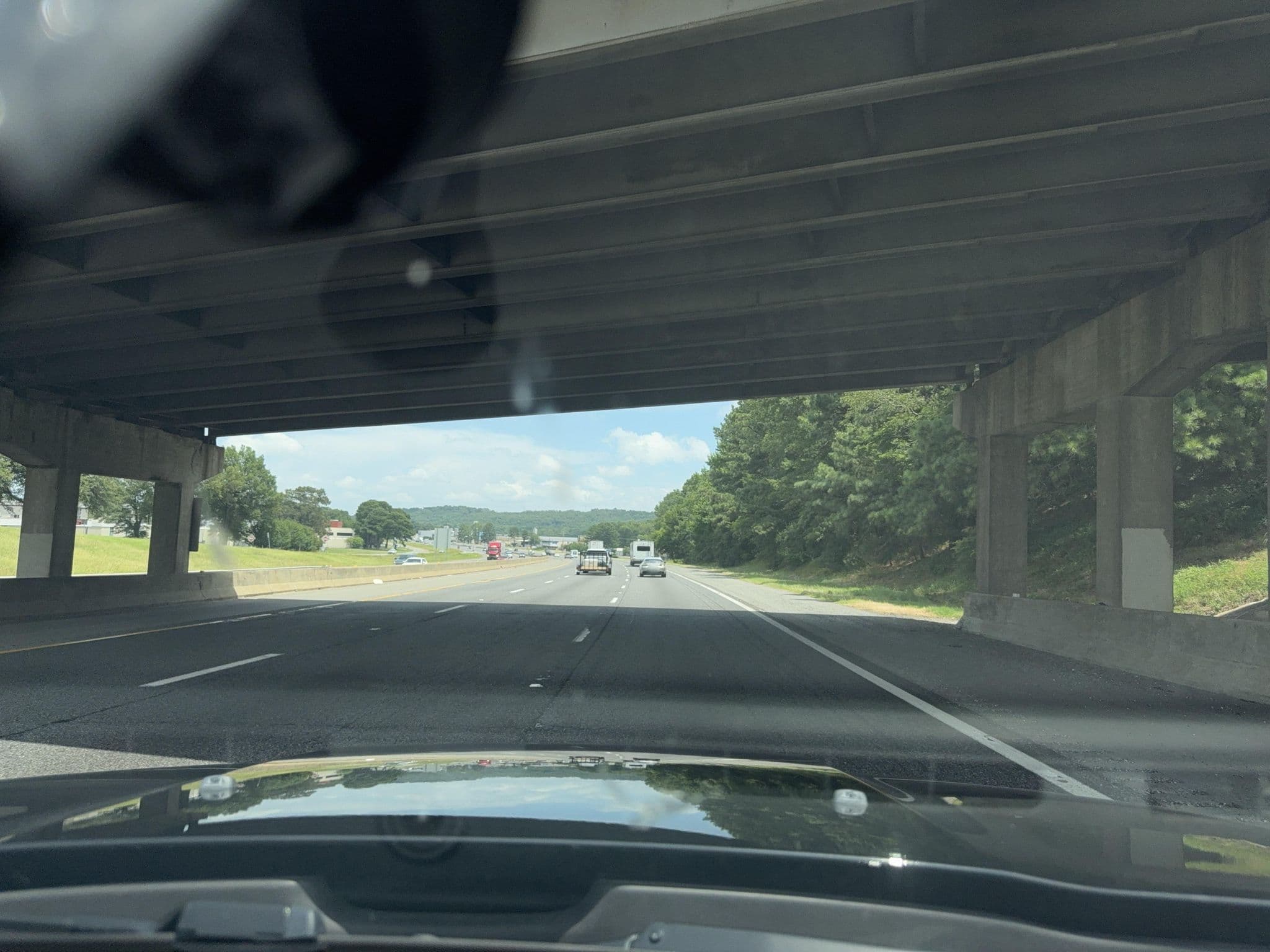 Street view near No-Tell Motel, Landmark — © whitecotton (CC BY-SA · Mapillary)