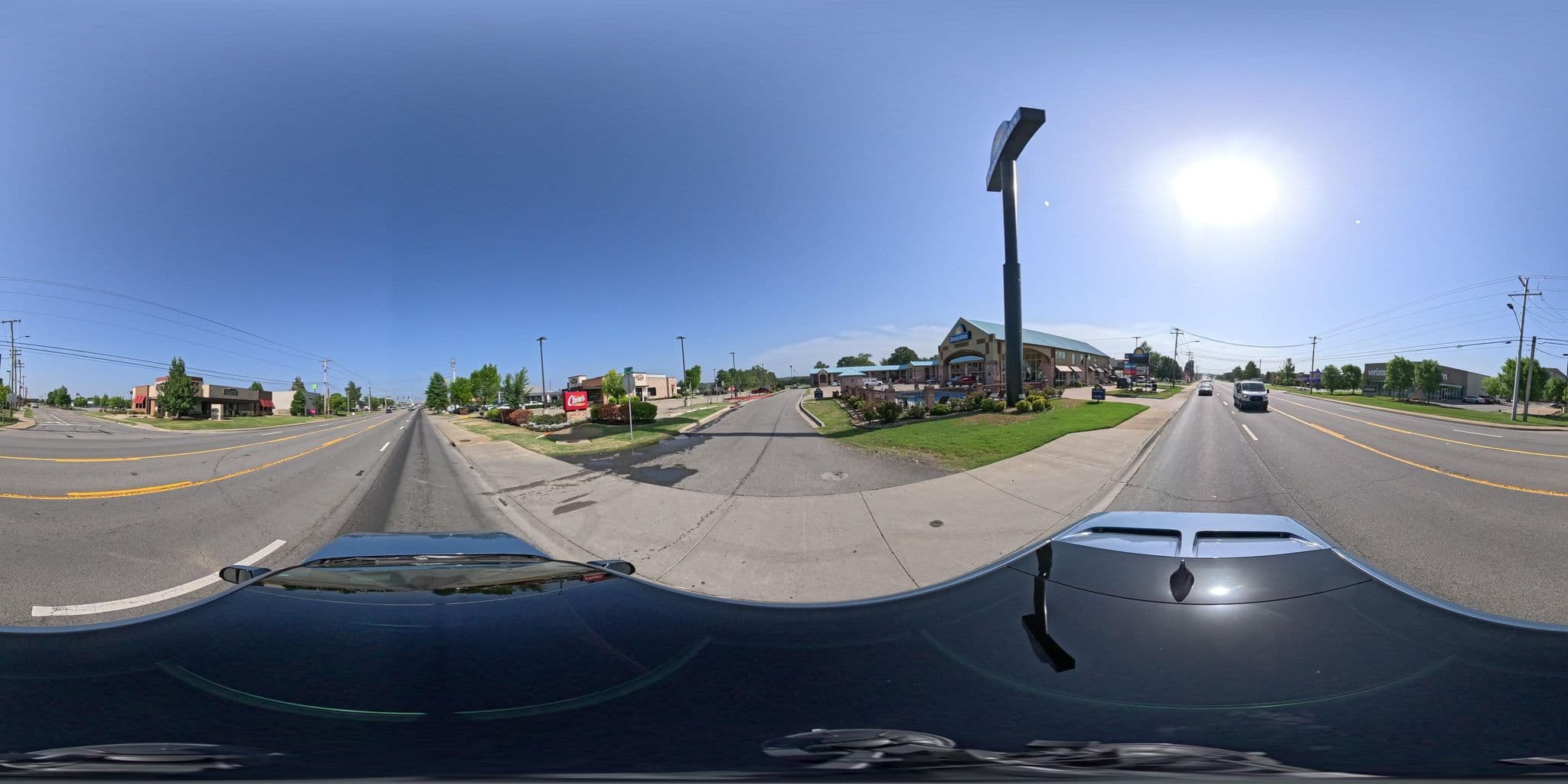 Street view near Days Inn, Conway — © noahheffron (CC BY-SA · Mapillary)