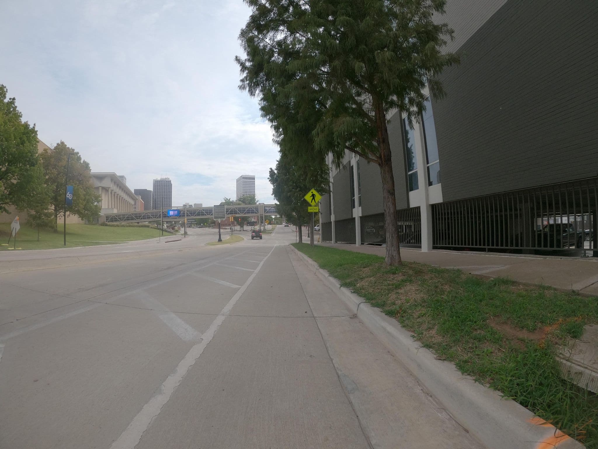 Street view near La Quinta Inn & Suites by Wyndham Tulsa Downtown/Route 66, Tulsa — © baloouriza (CC BY-SA · Mapillary)