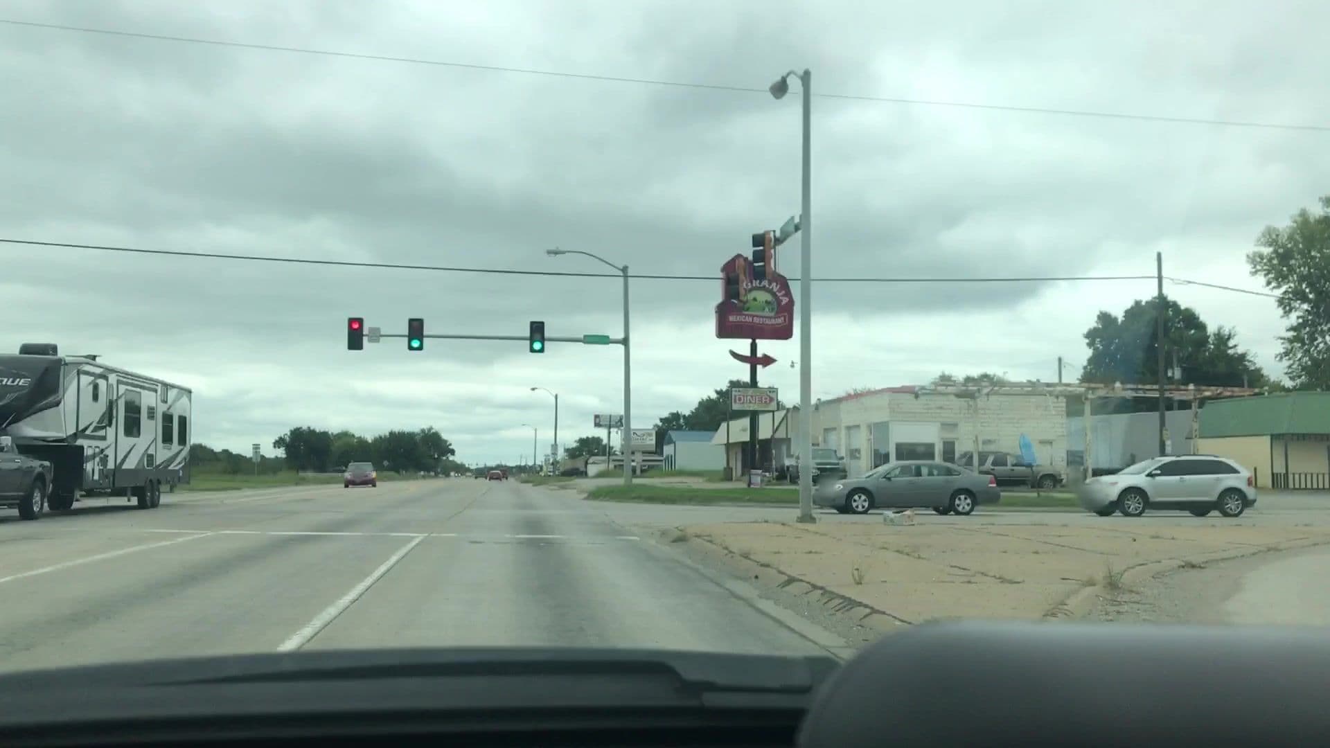 Street view near Amish Town USA, Chouteau — © lvl5 (CC BY-SA · Mapillary)