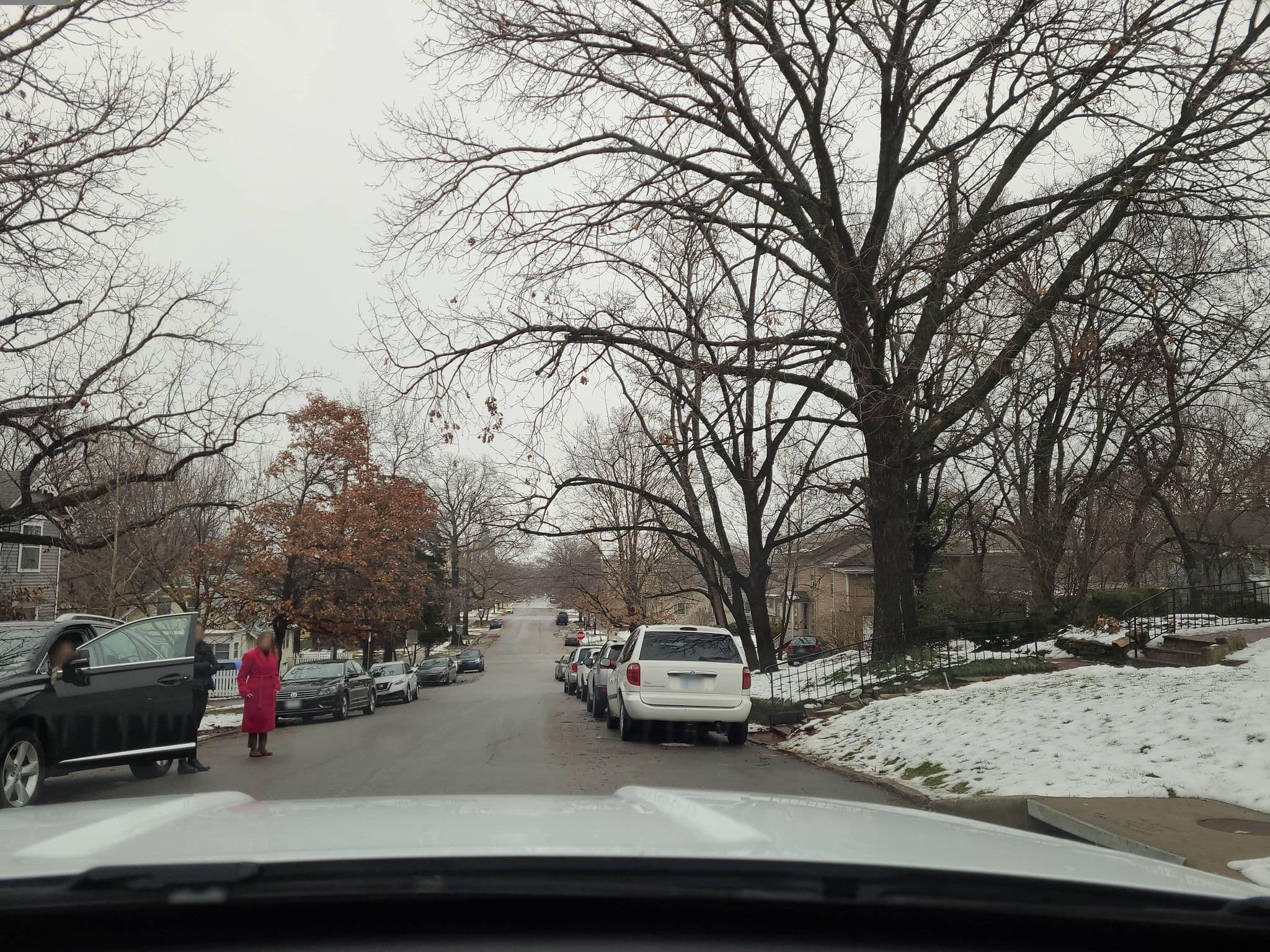 Street view near The Halcyon House B&B, Lawrence — © kgonterwitz21 (CC BY-SA · Mapillary)