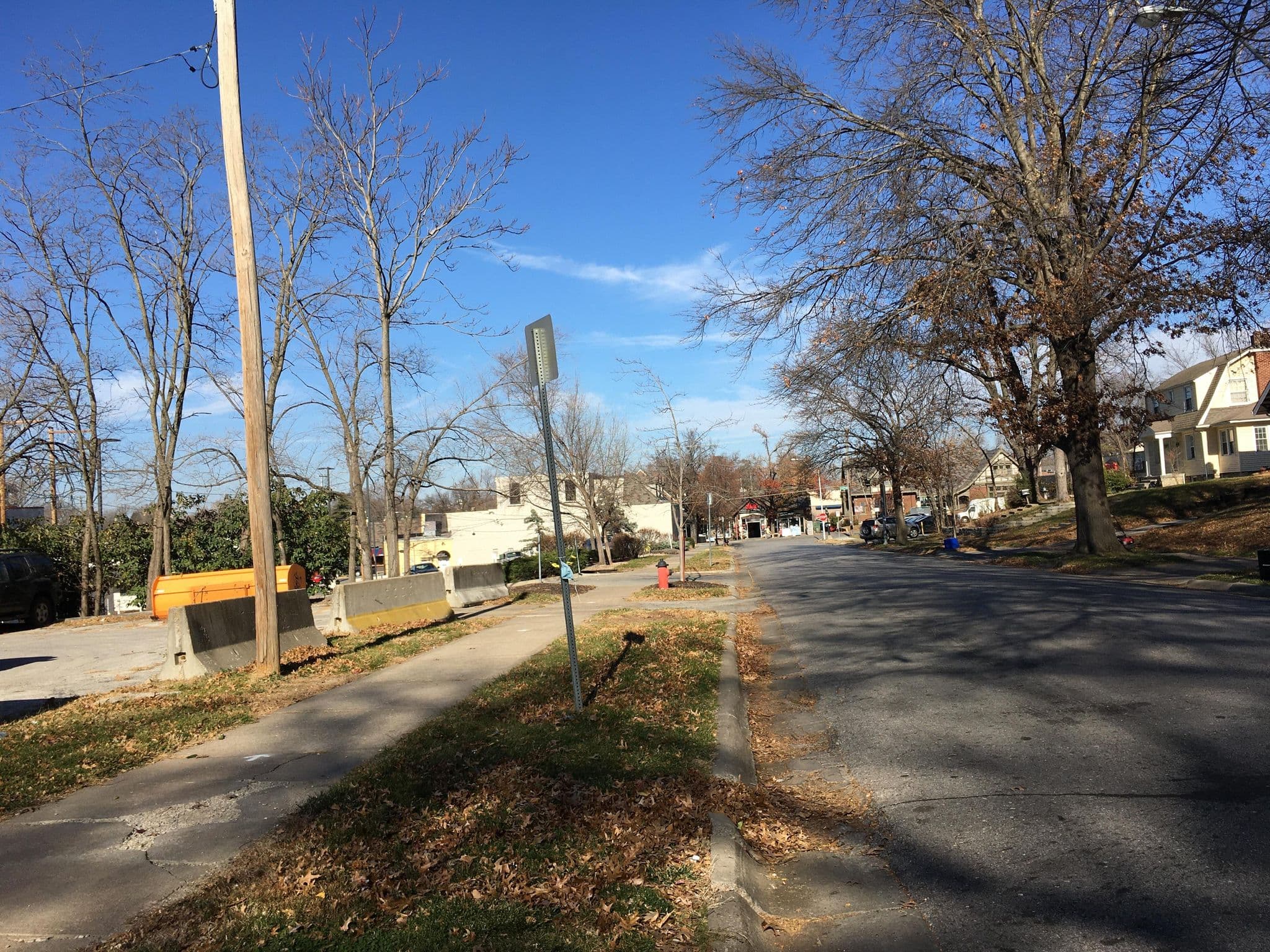 Street view near Res Life July 4th Party, Mission Hills — © geosnapper (CC BY-SA · Mapillary)