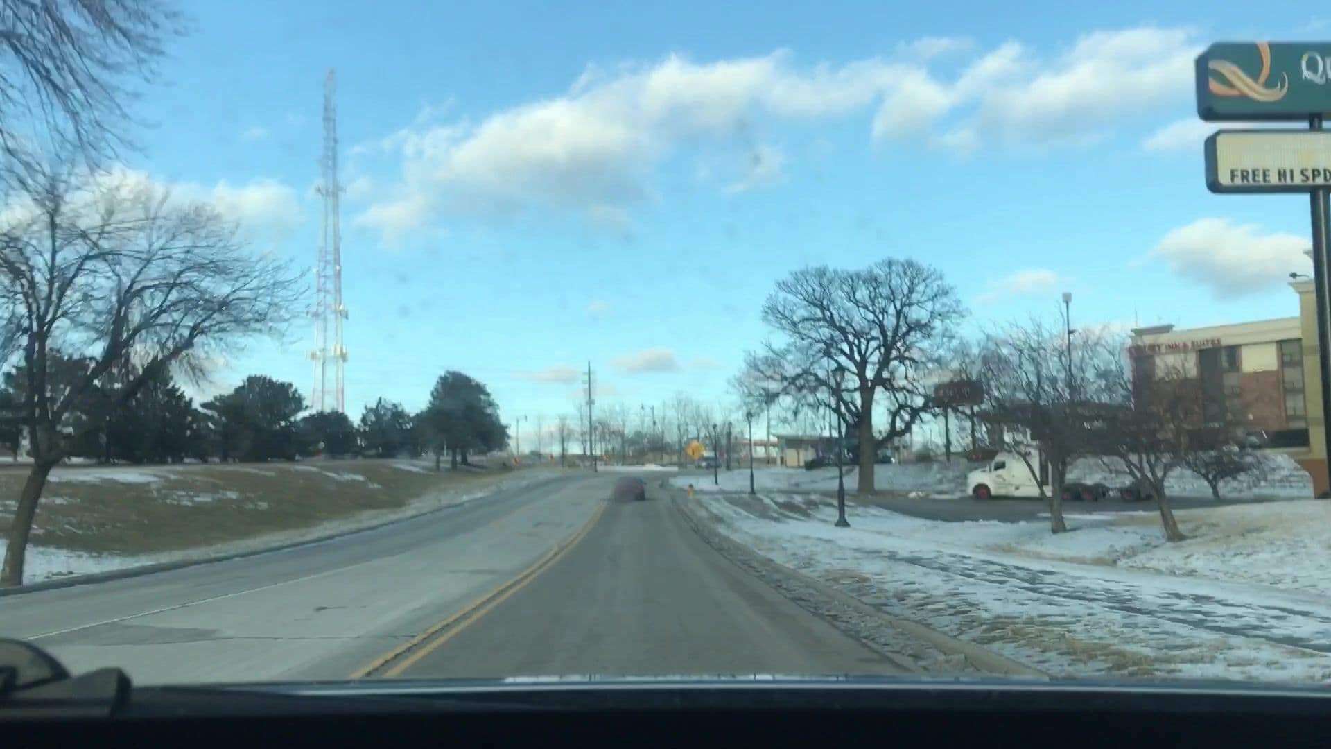 Street view near Choice Hotels, Merriam — © lvl5 (CC BY-SA · Mapillary)