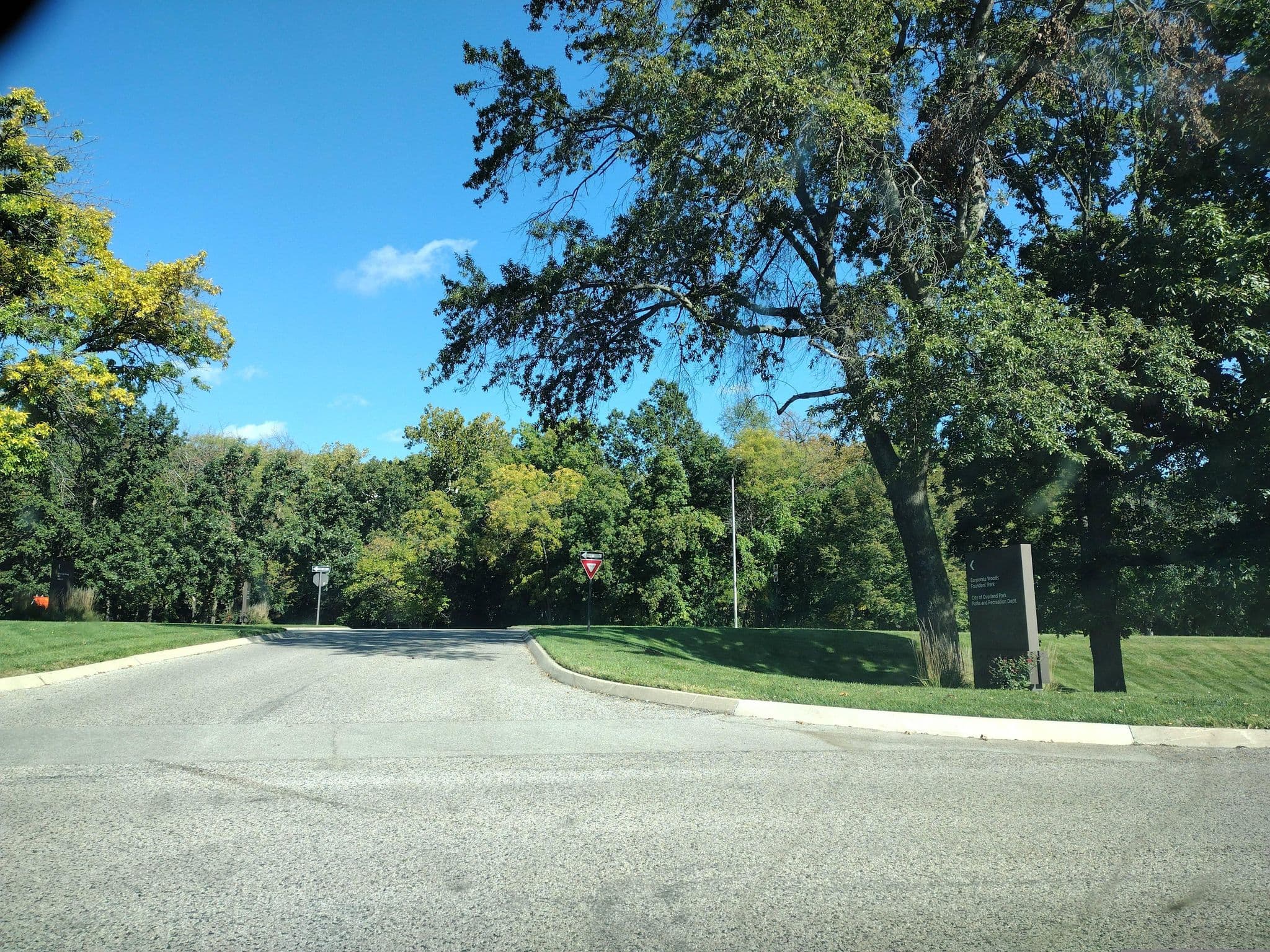 Street view near Pere Marquette Hotel Associates, Lenexa — © MapAficionado (CC BY-SA · Mapillary)