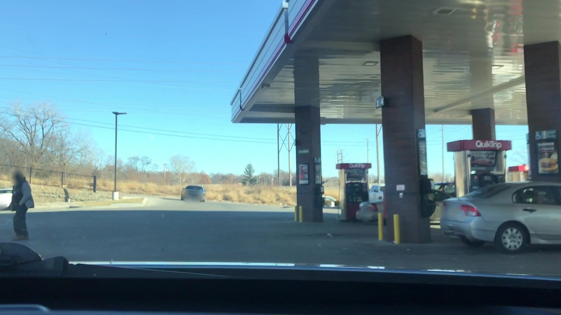 Street view near Motel 6, Raytown — © lvl5 (CC BY-SA · Mapillary)