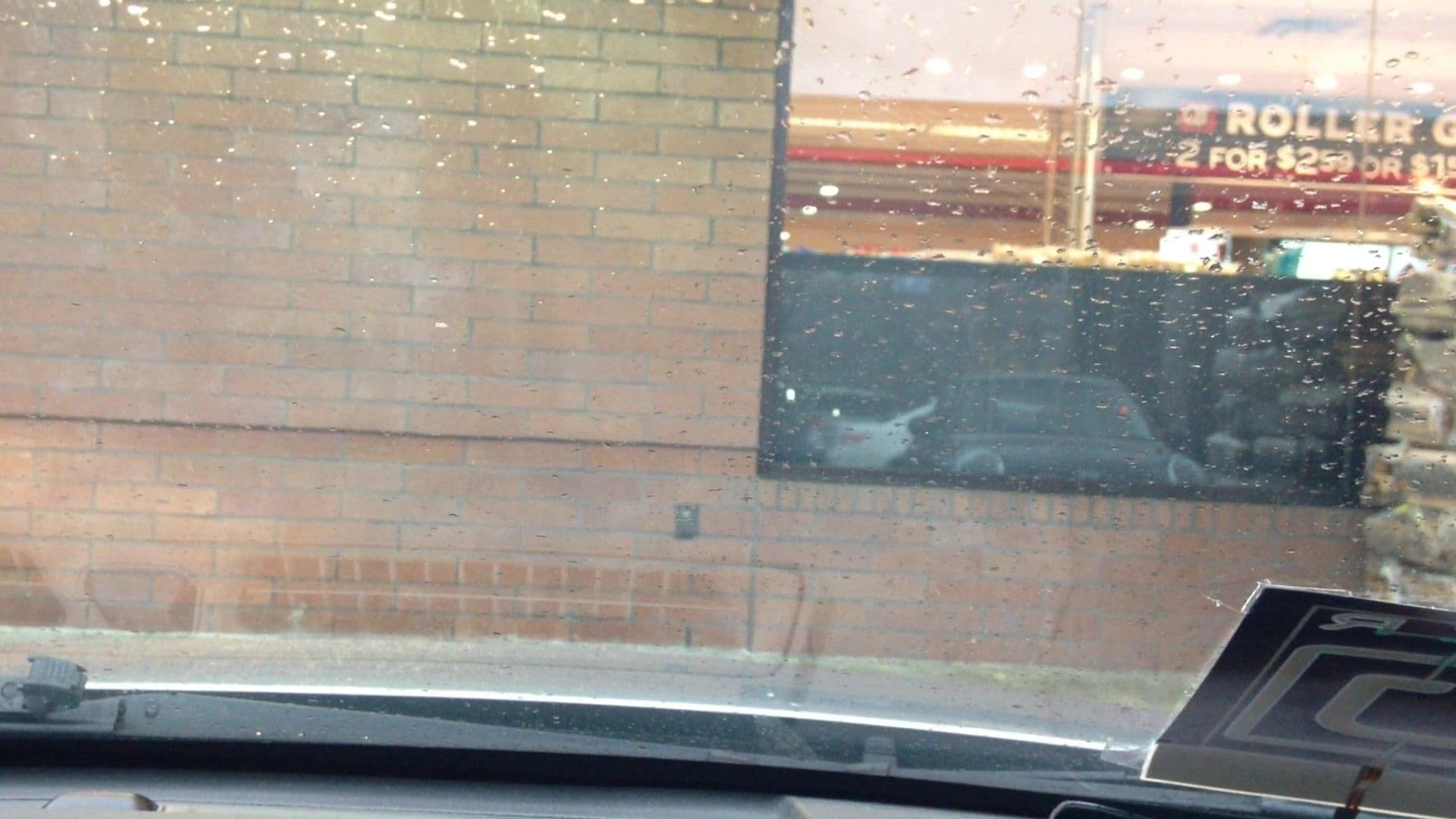 Street view near Michael Getting Gas?, Roeland Park — © lvl5 (CC BY-SA · Mapillary)