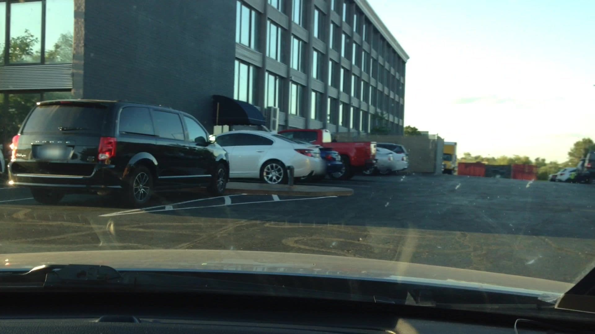 Street view near Super 8 by Wyndham, Weatherby Lake — © lvl5 (CC BY-SA · Mapillary)
