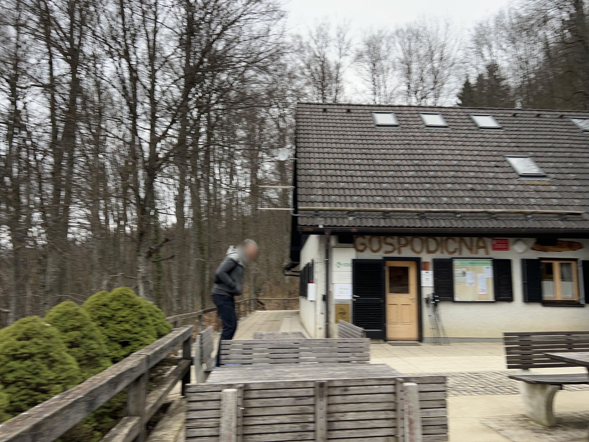 Street view near Planinski dom pri Gospodični, Šentjernej — © igorzo (CC BY-SA · Mapillary)