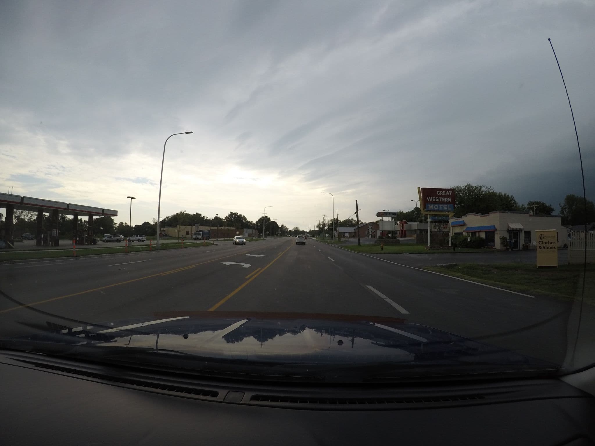 Street view near Great Western Motel, East Independence — © toebee (CC BY-SA · Mapillary)
