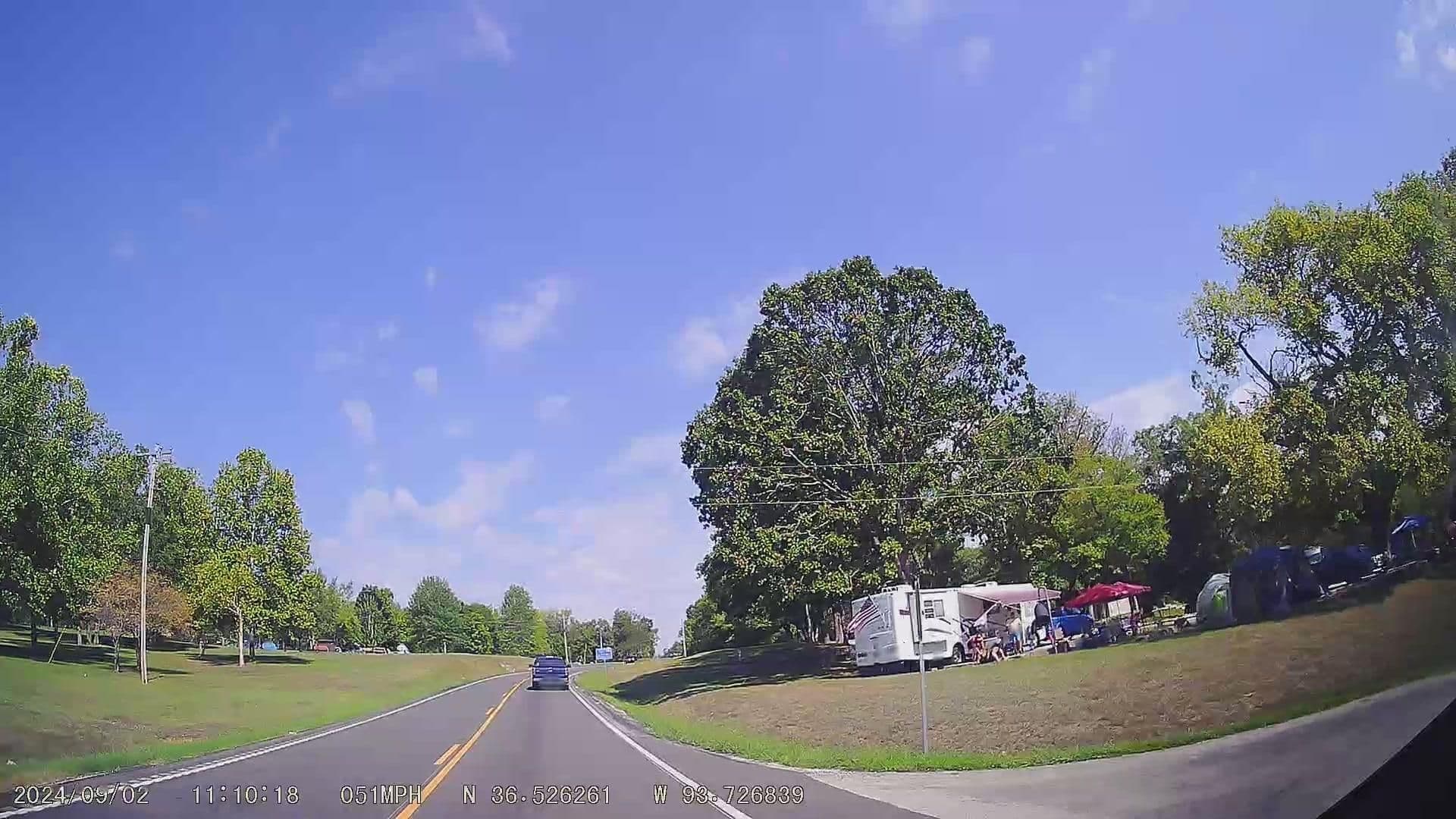 Street view near Lazy Eagle, Holiday Island — © raveneye (CC BY-SA · Mapillary)