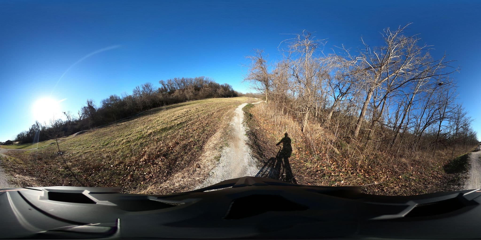 Street view near Holiday Inn Pool, Rogers — © jpinar (CC BY-SA · Mapillary)