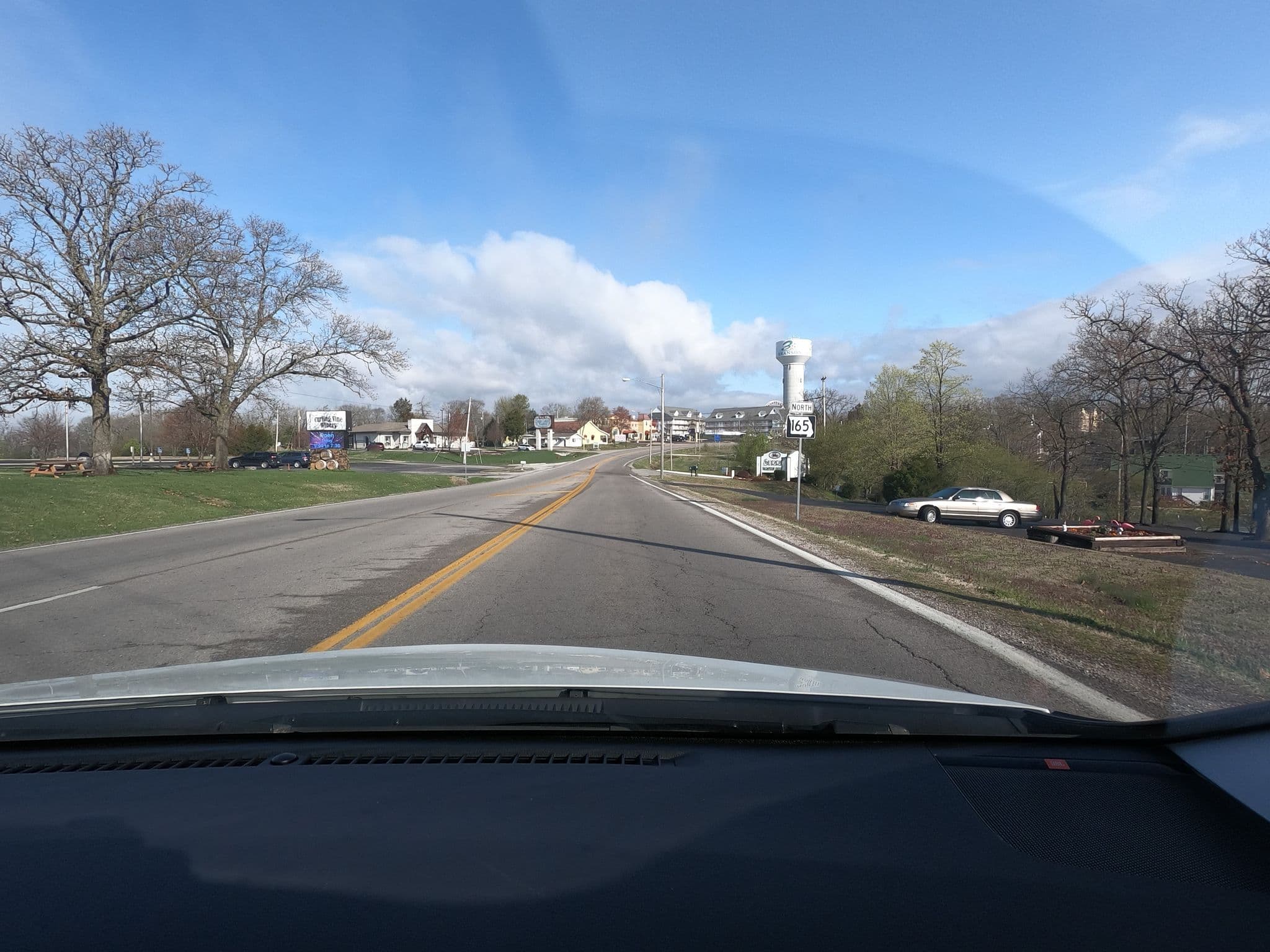 Street view near Greater Branson Time Share, Branson — © toebee (CC BY-SA · Mapillary)