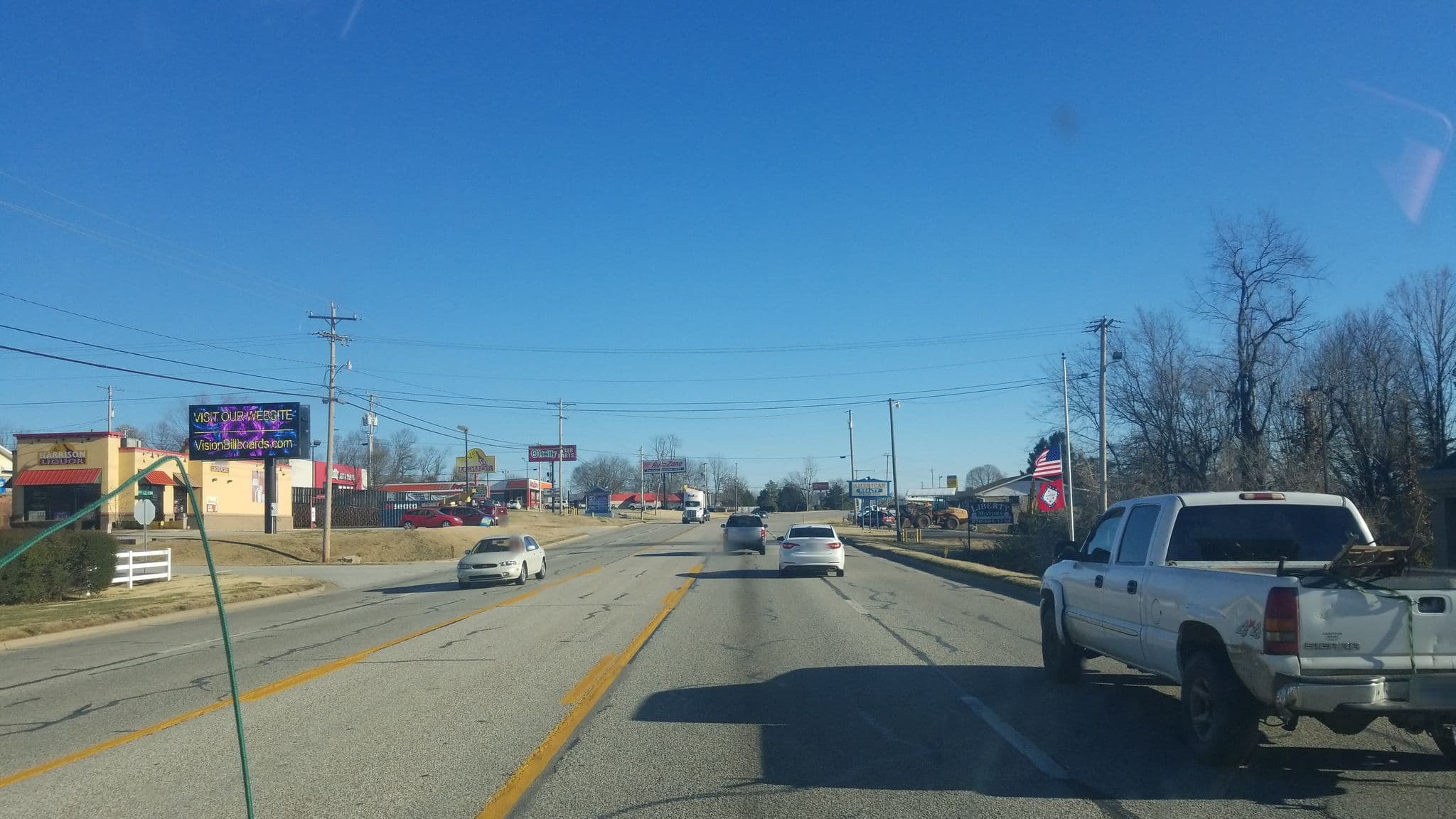 Street view near Quality Inn Harrison (Arkansas), Green Forest — © jbthemilker (CC BY-SA · Mapillary)