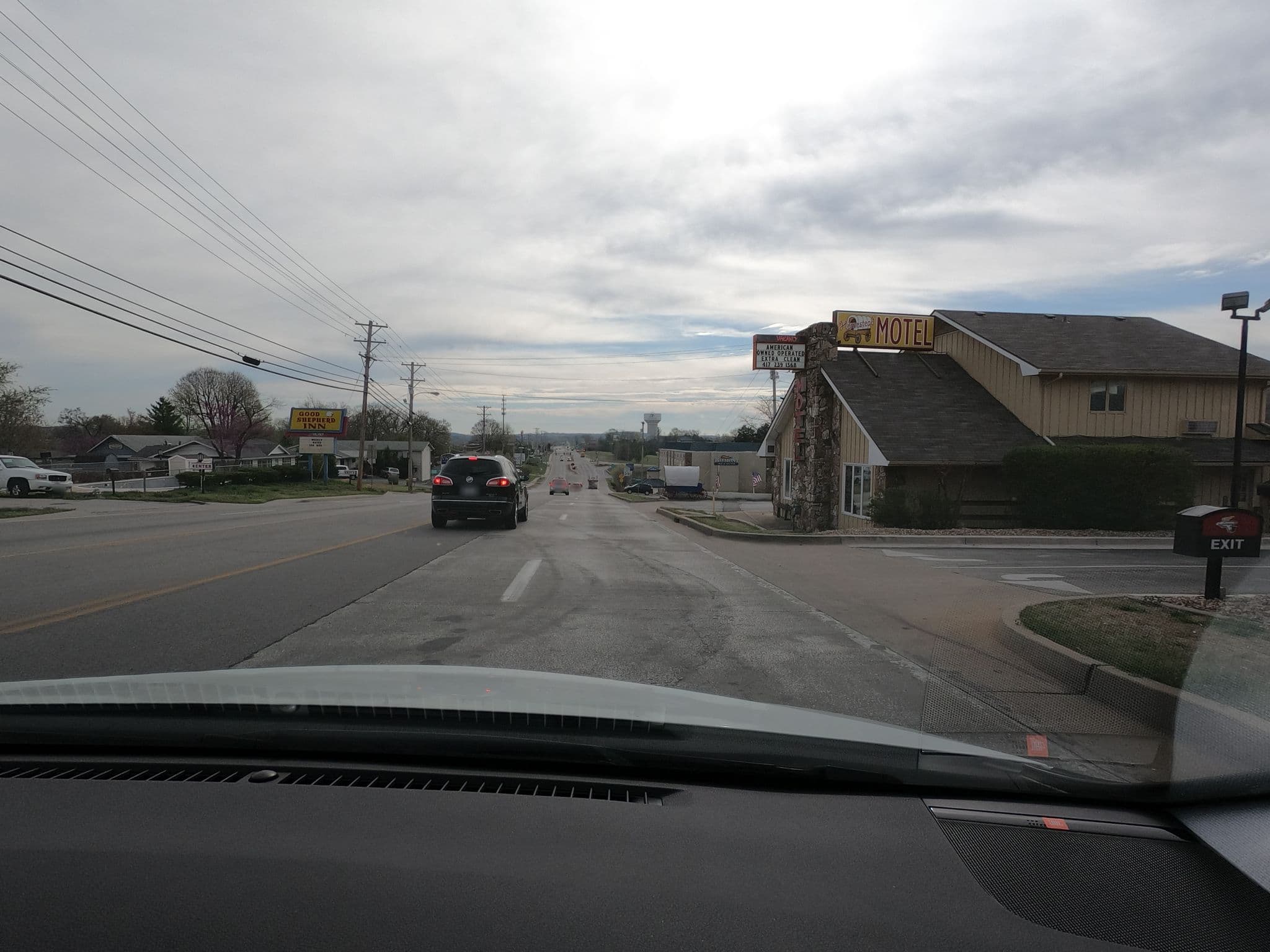 Street view near Homestead Motel, Branson — © toebee (CC BY-SA · Mapillary)