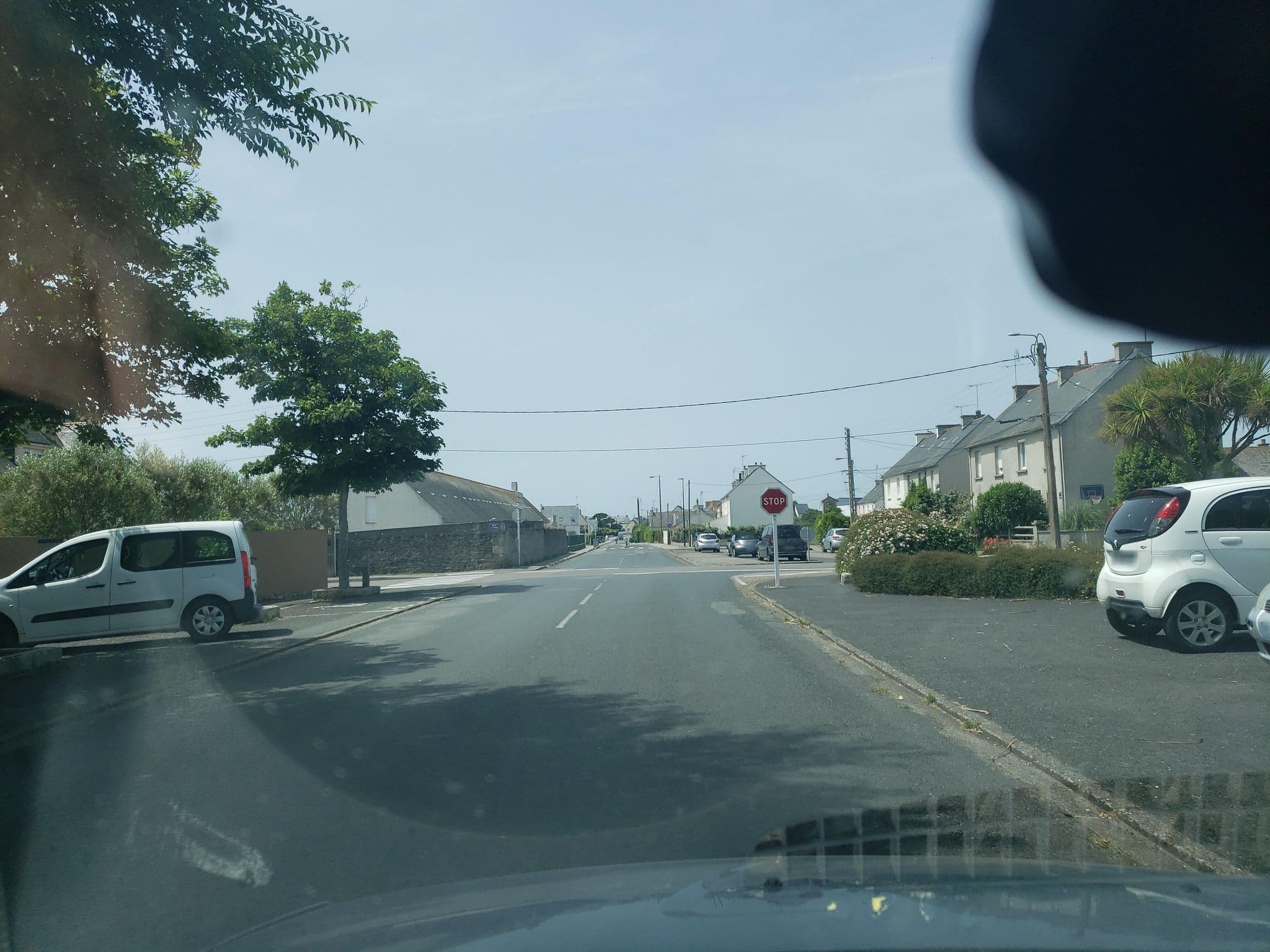 Street view near Place Salvador Allende, Guilvinec — © tedscougv (CC BY-SA · Mapillary)
